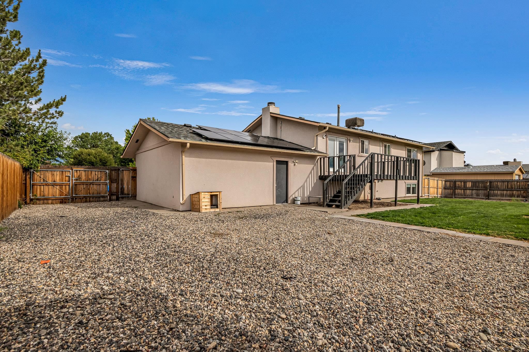555 Eastbrook Street Property Photo 23