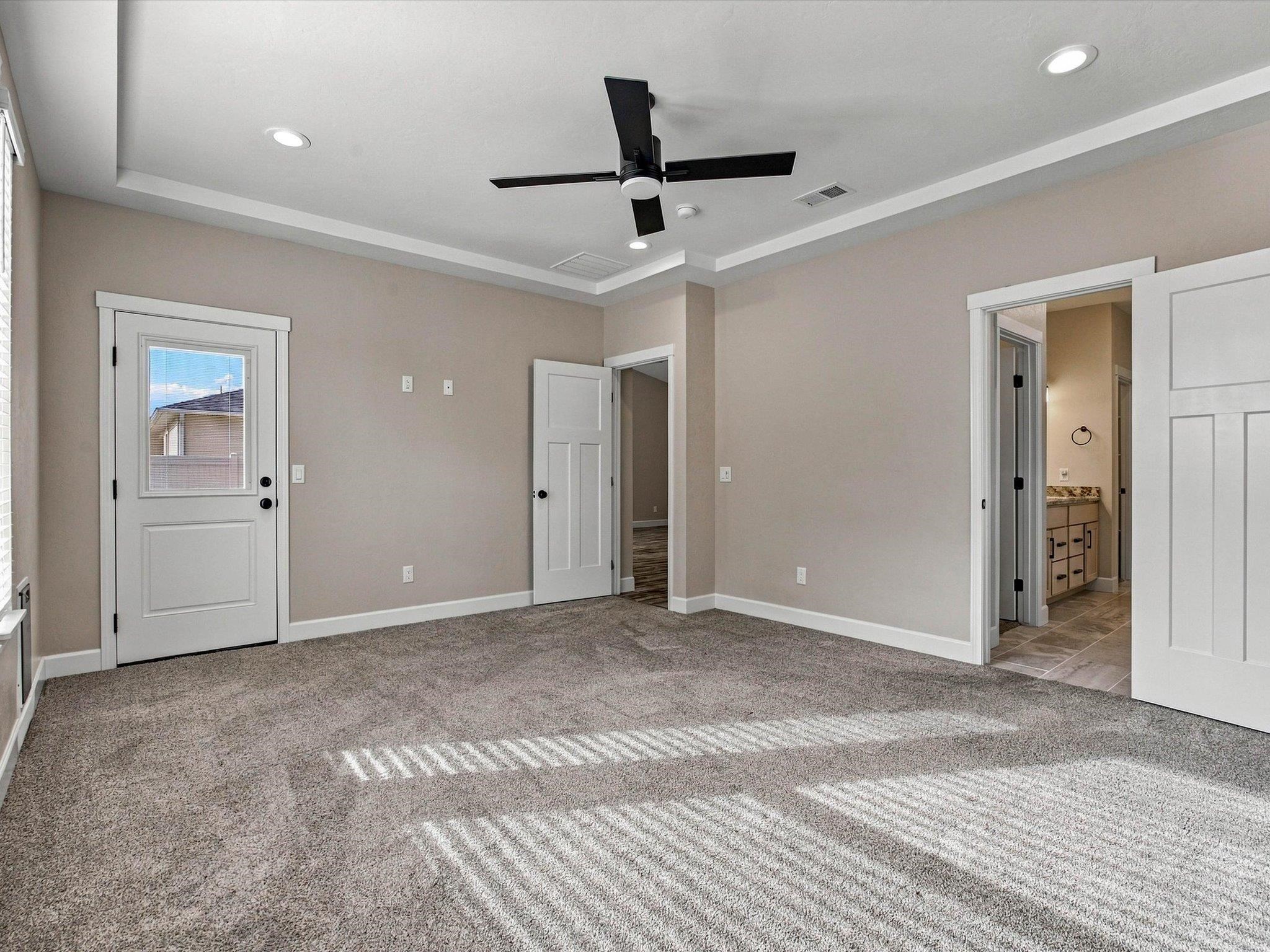 680 Arran Way Property Photo 11