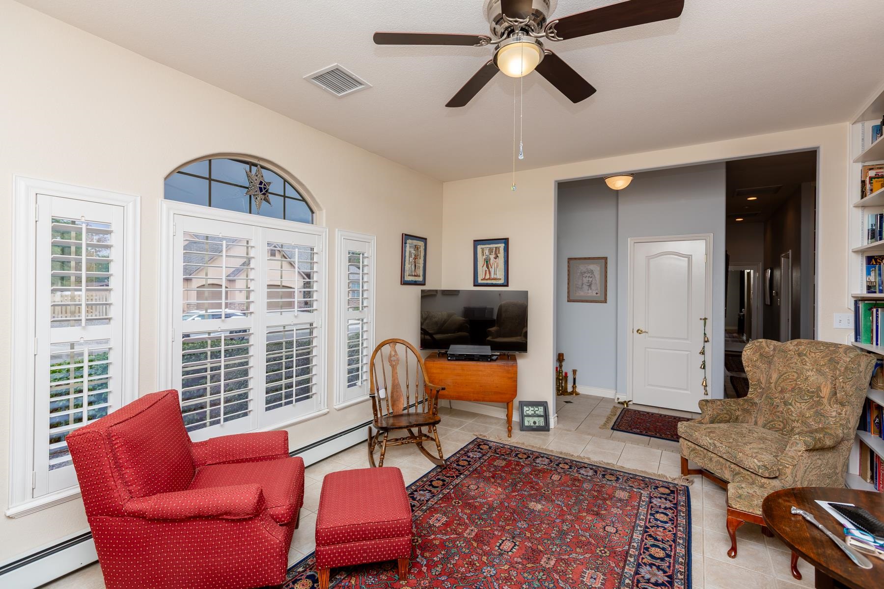 2326 Knoll Circle Property Photo 11