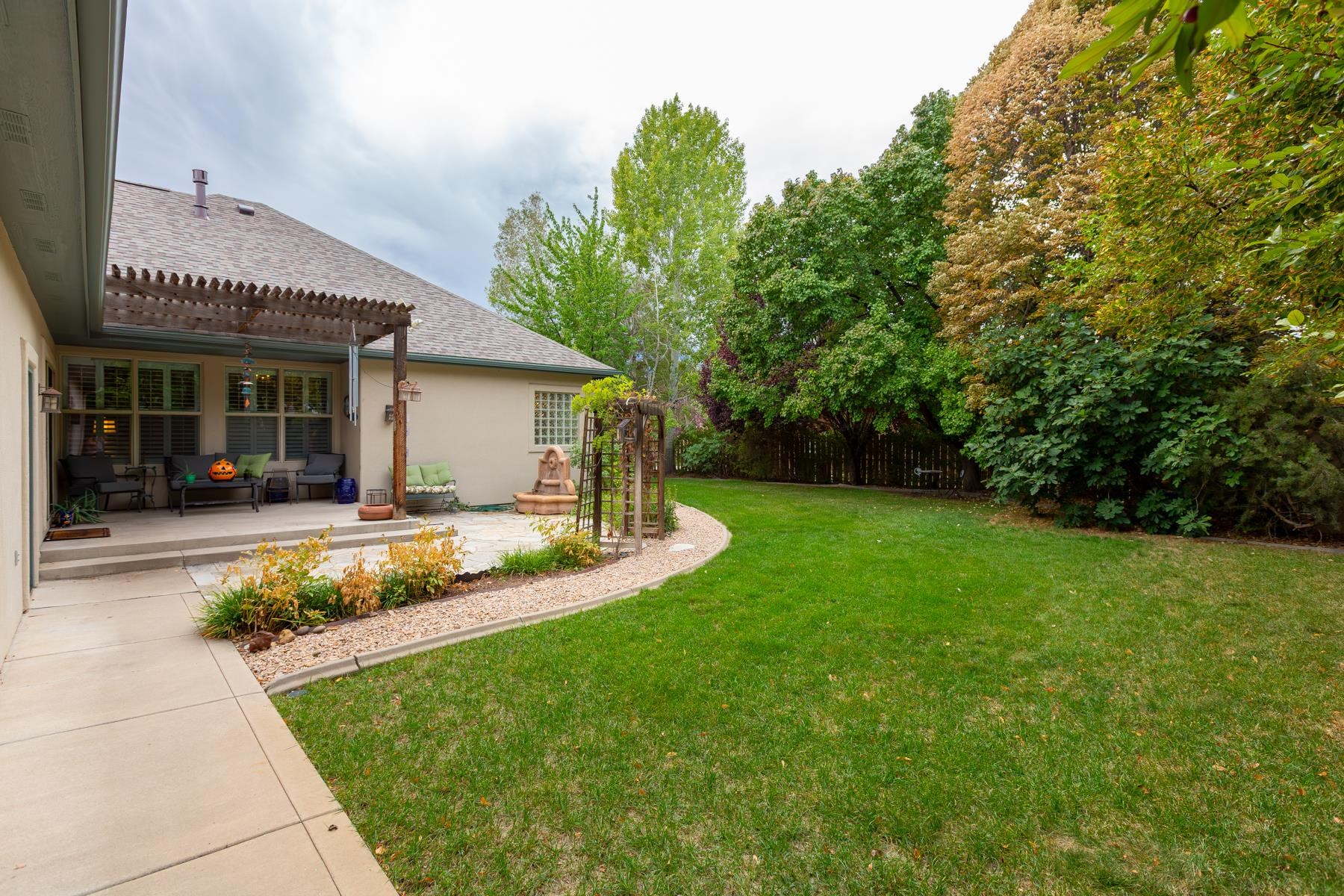 2326 Knoll Circle Property Photo 34