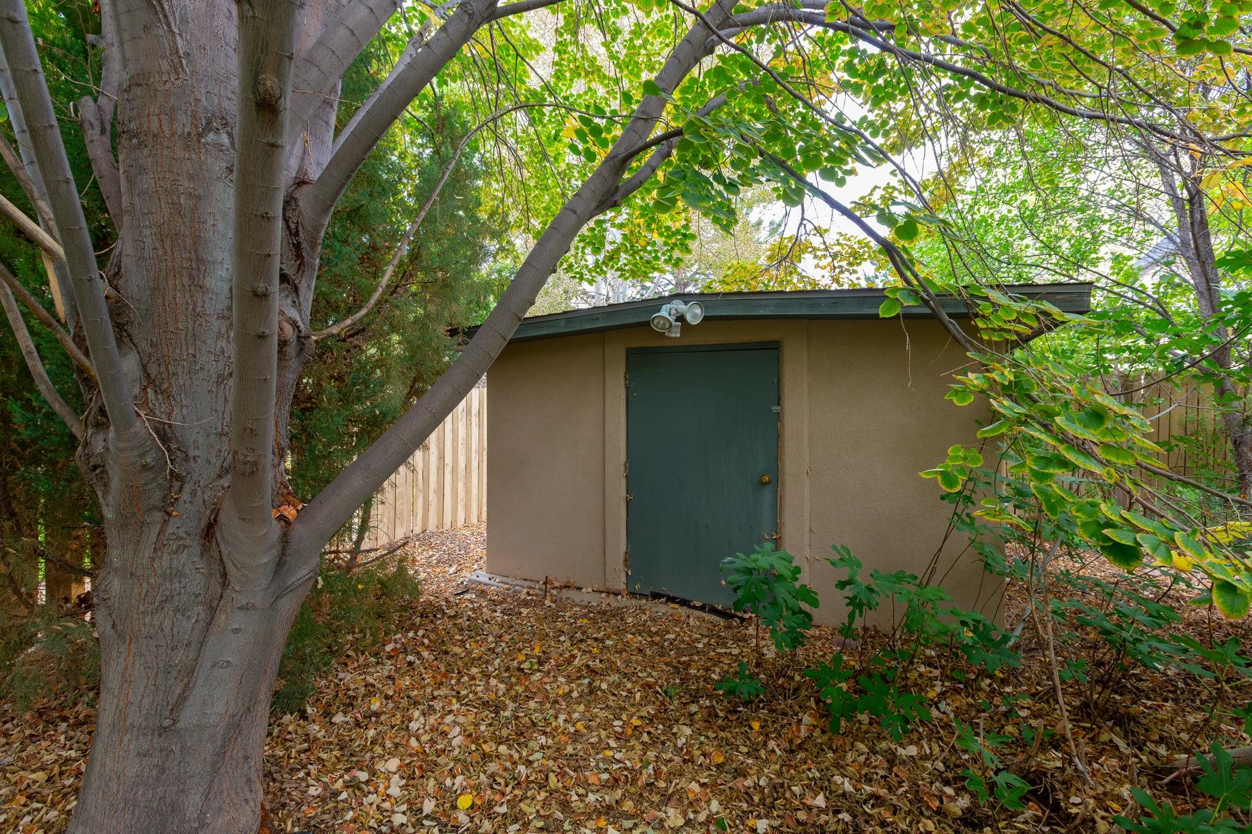 2326 Knoll Circle Property Photo 37