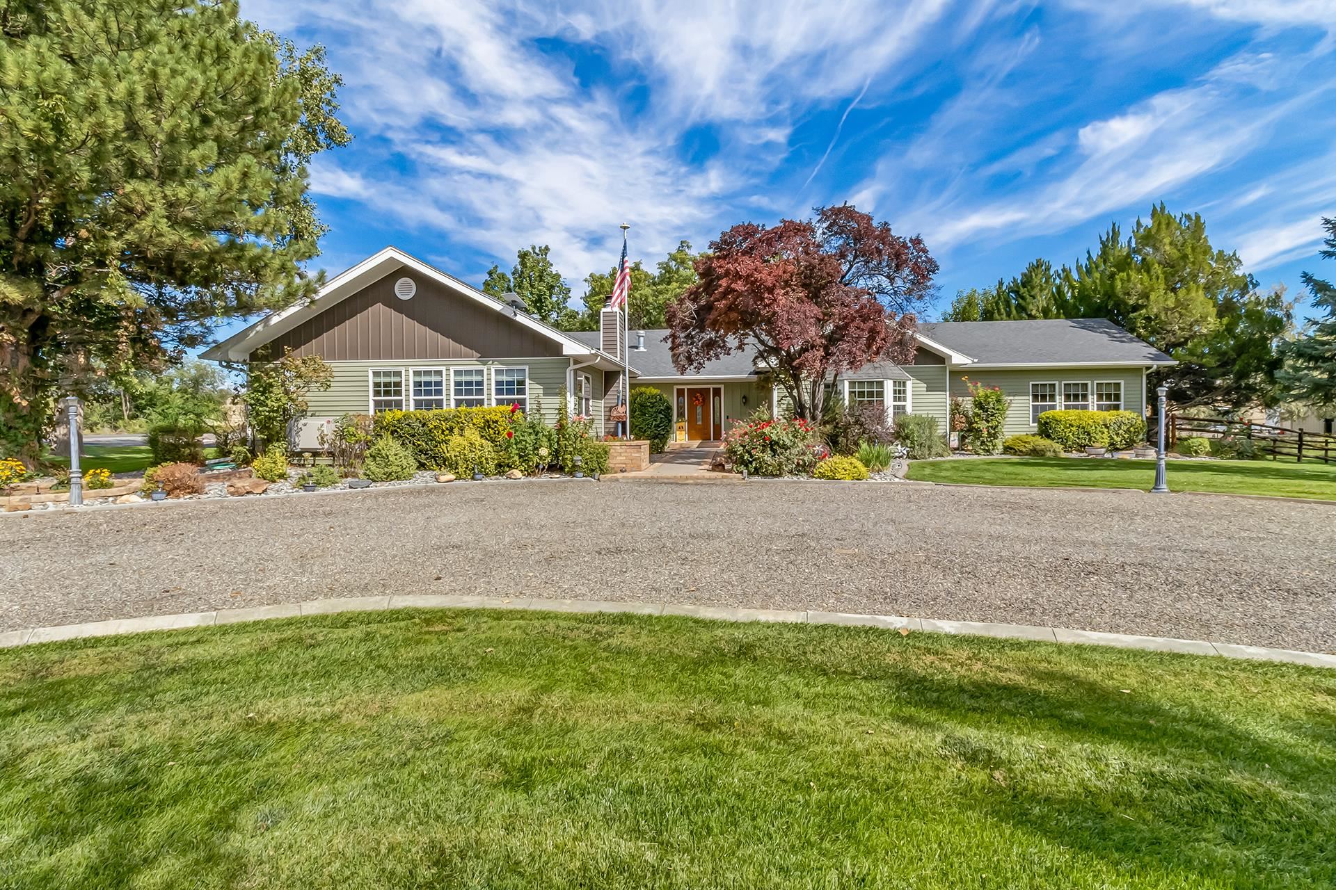 2580 I Road Property Photo 3
