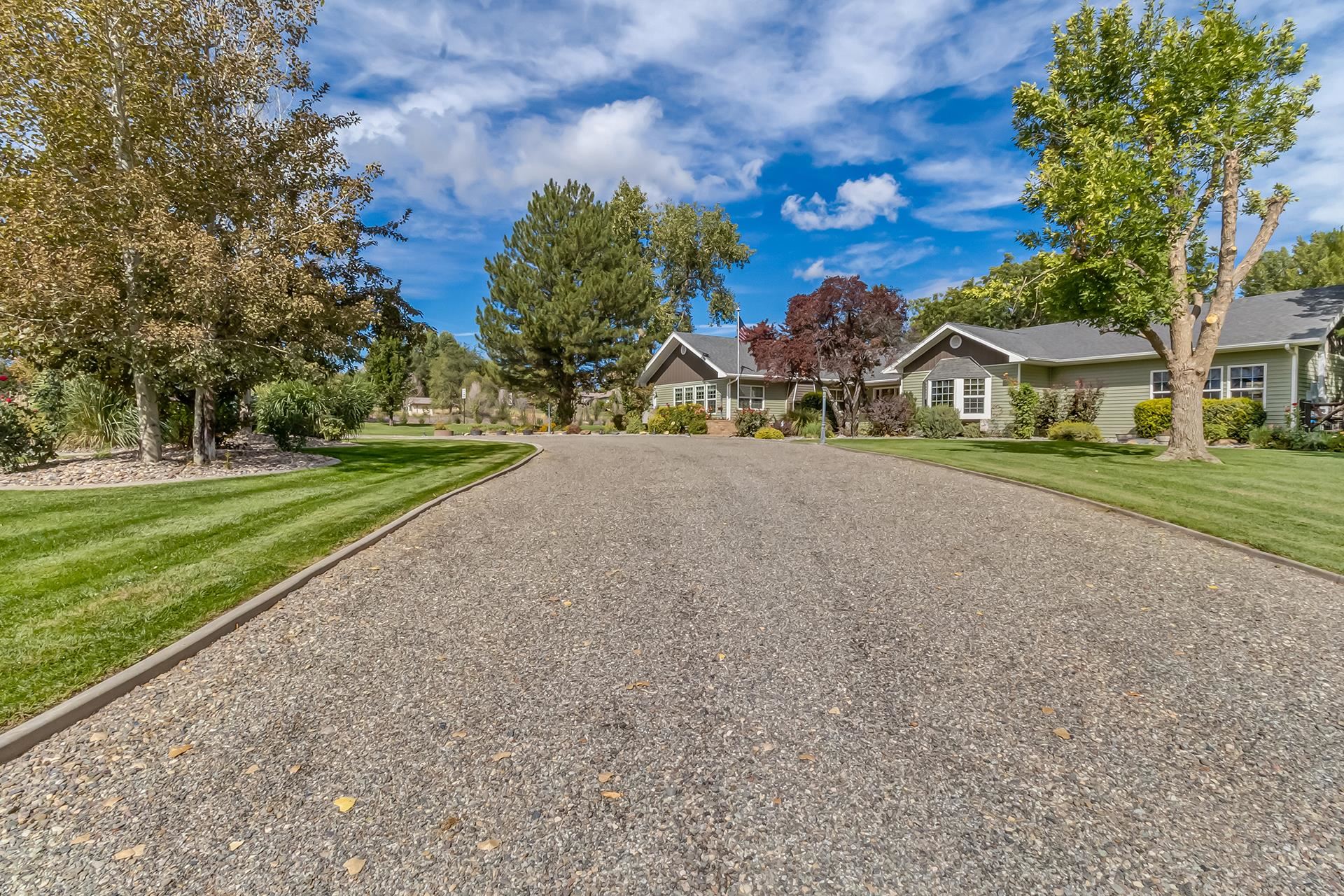 2580 I Road Property Photo 4