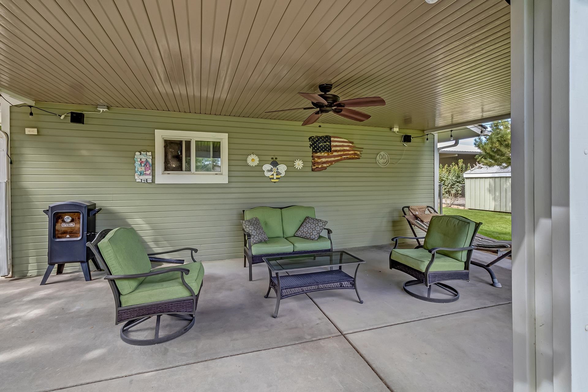 2580 I Road Property Photo 10