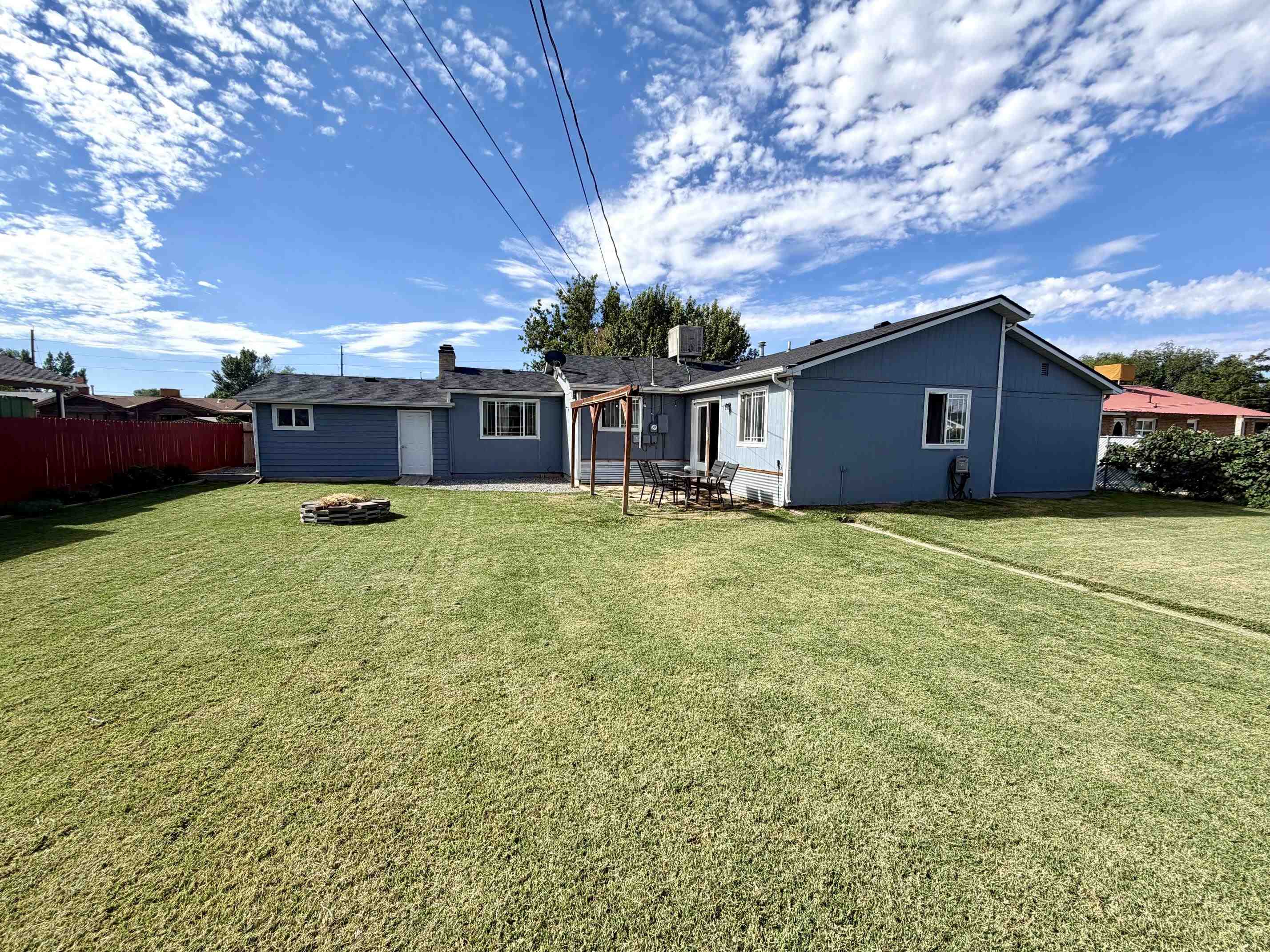 963 E Laura Avenue Property Photo 4