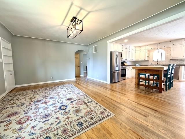 963 E Laura Avenue Property Photo 8