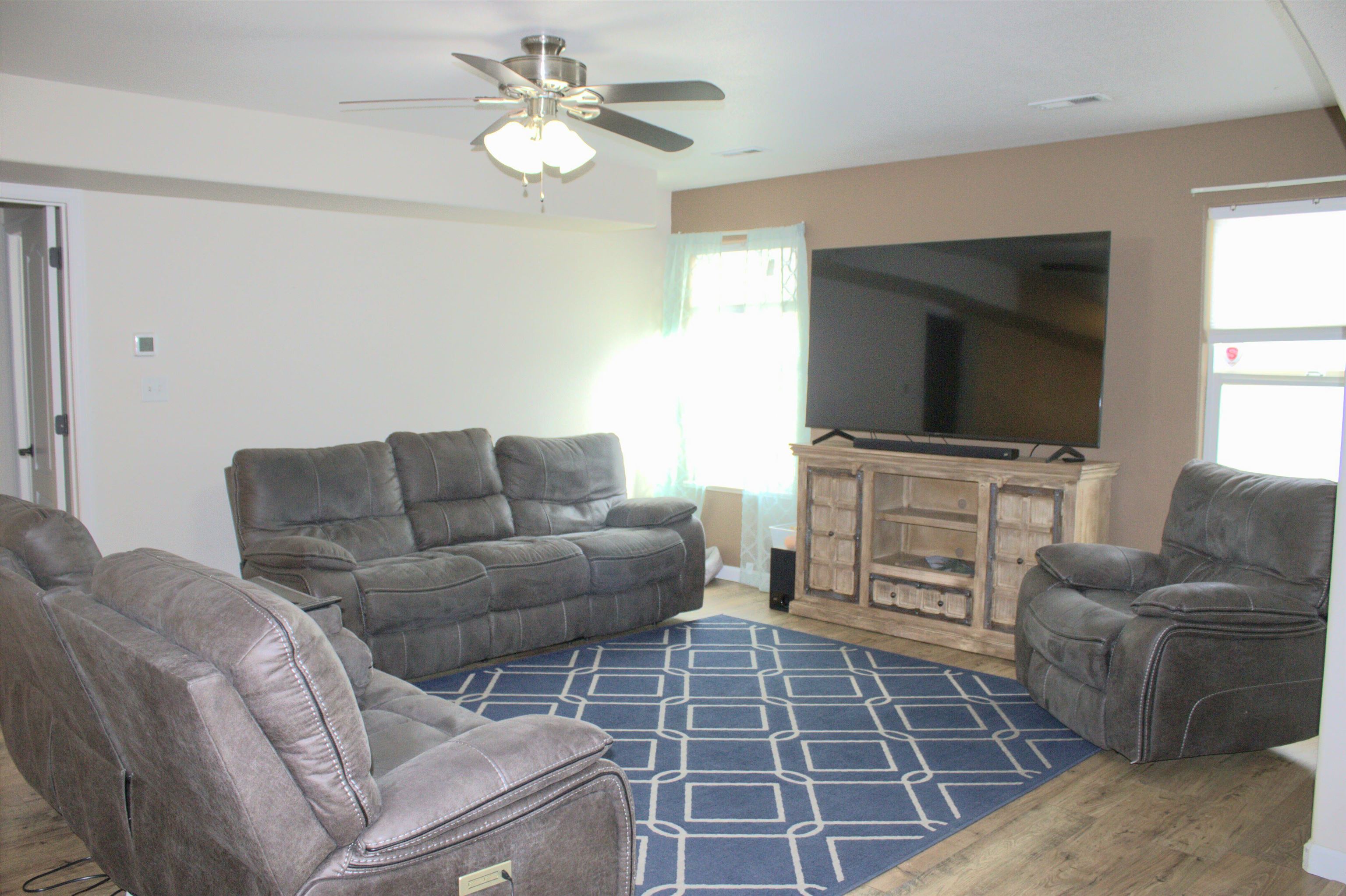 928 Dee Ann Street Property Photo 2
