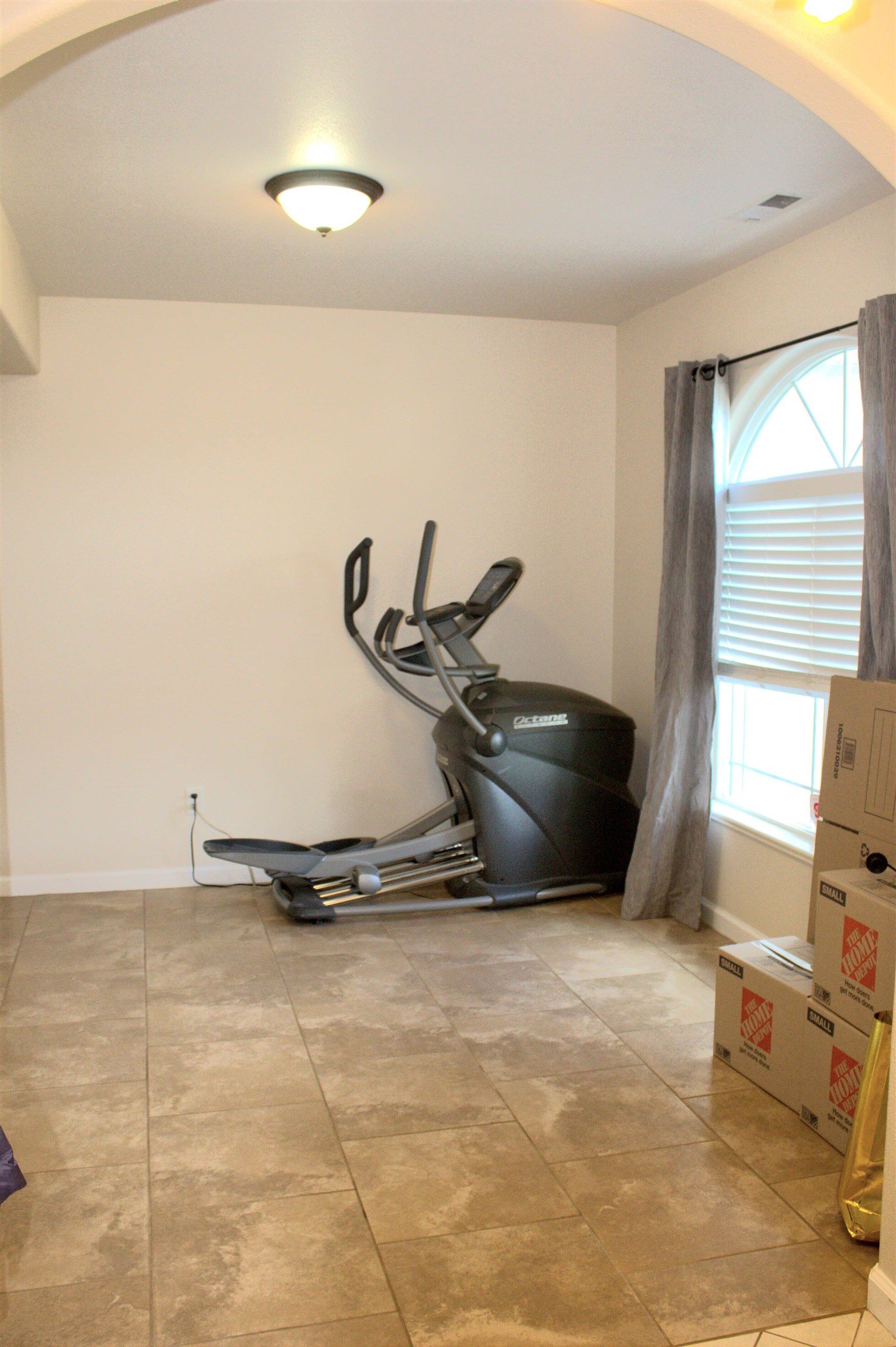 928 Dee Ann Street Property Photo 8
