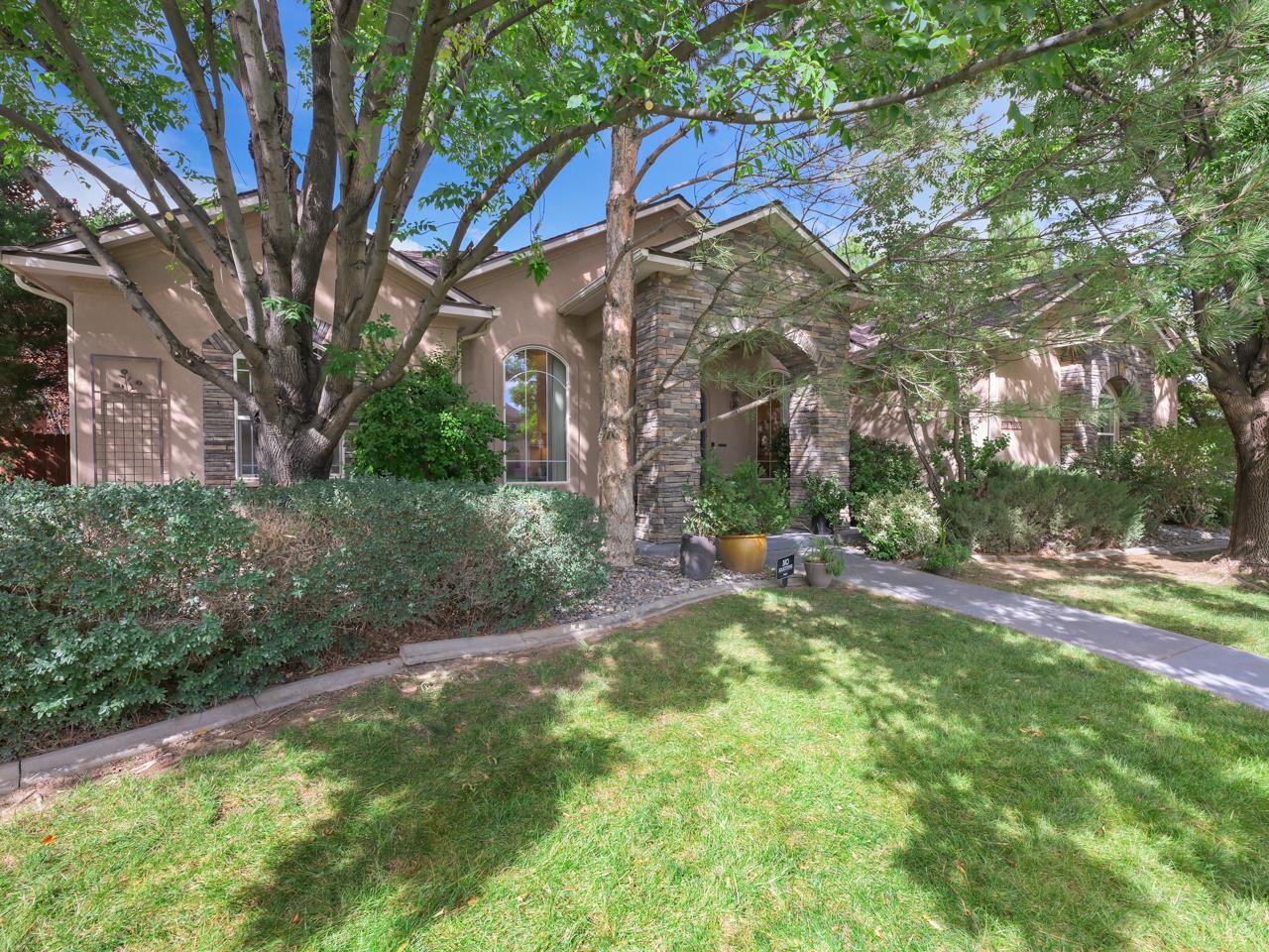2666 Dahlia Court Property Photo 1