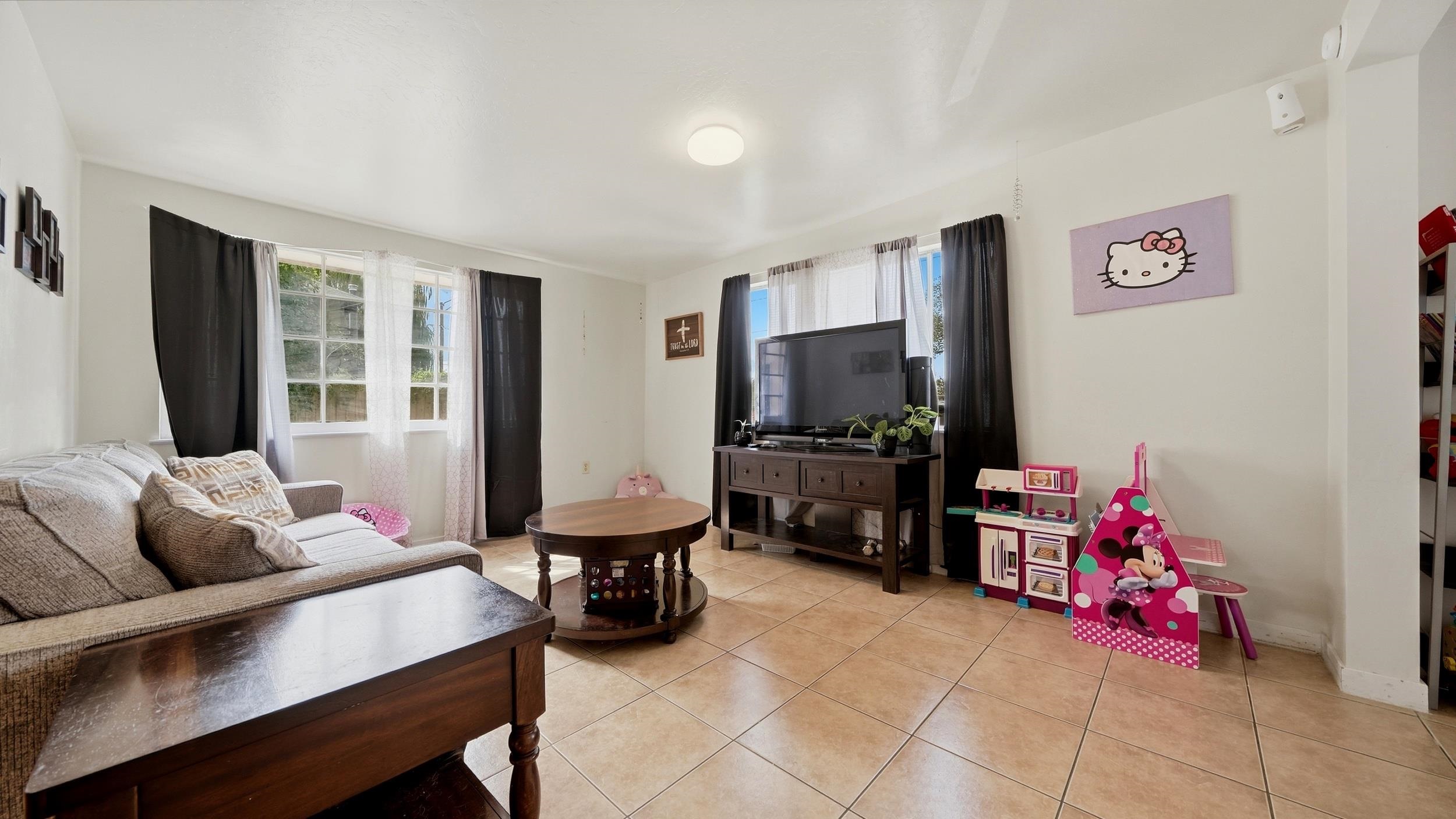 528 28 Road Property Photo 4