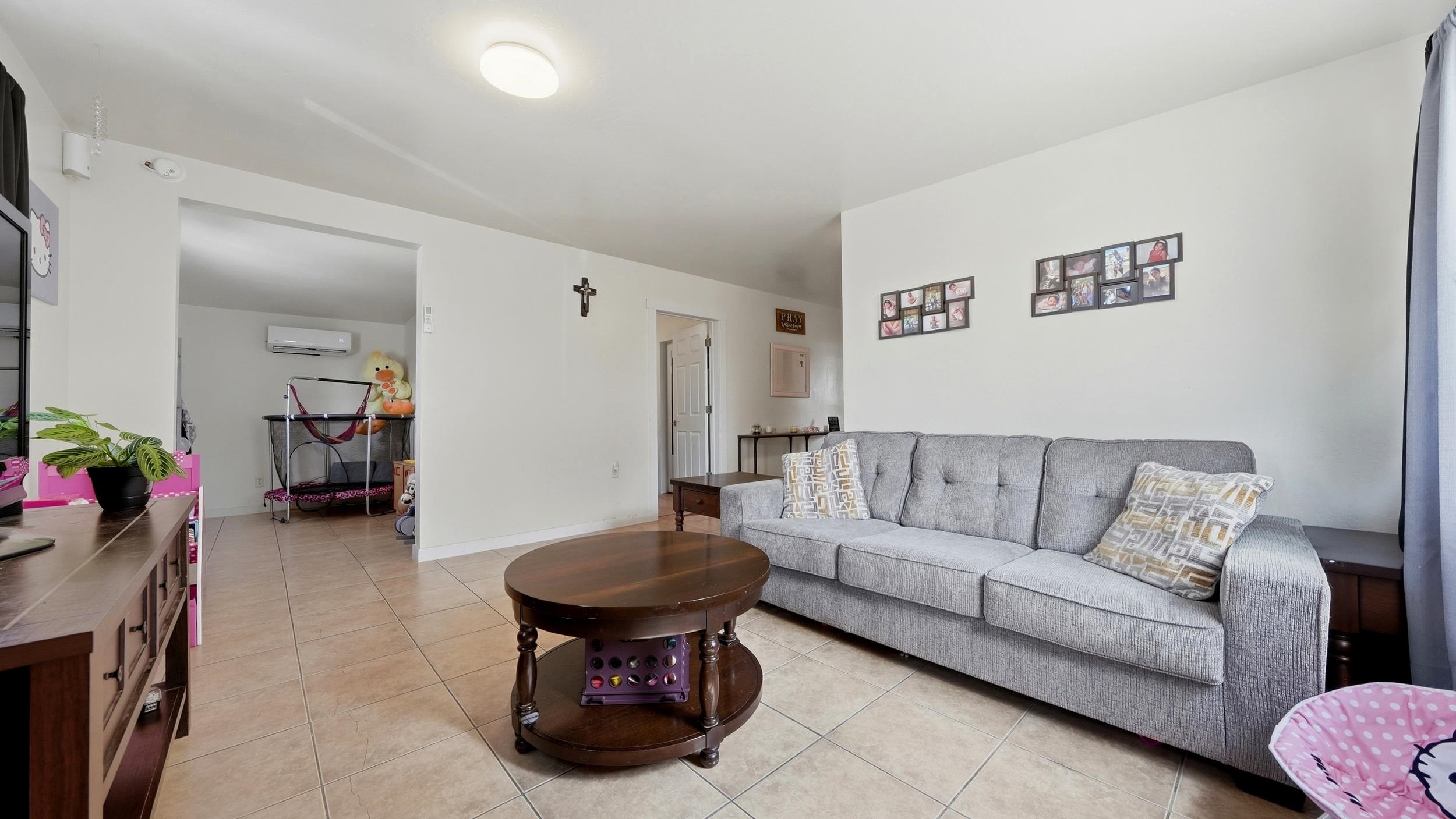 528 28 Road Property Photo 5