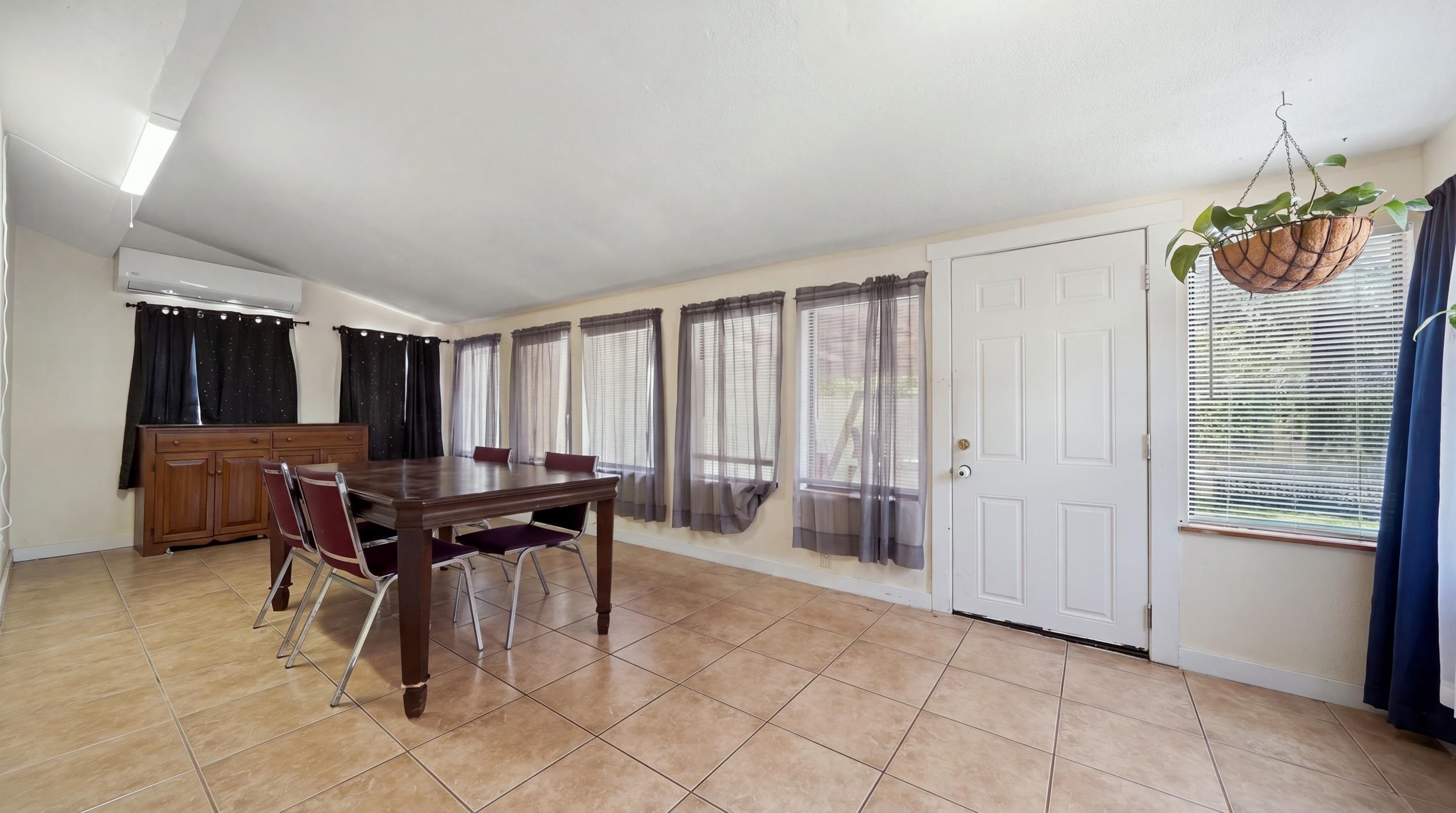 528 28 Road Property Photo 11