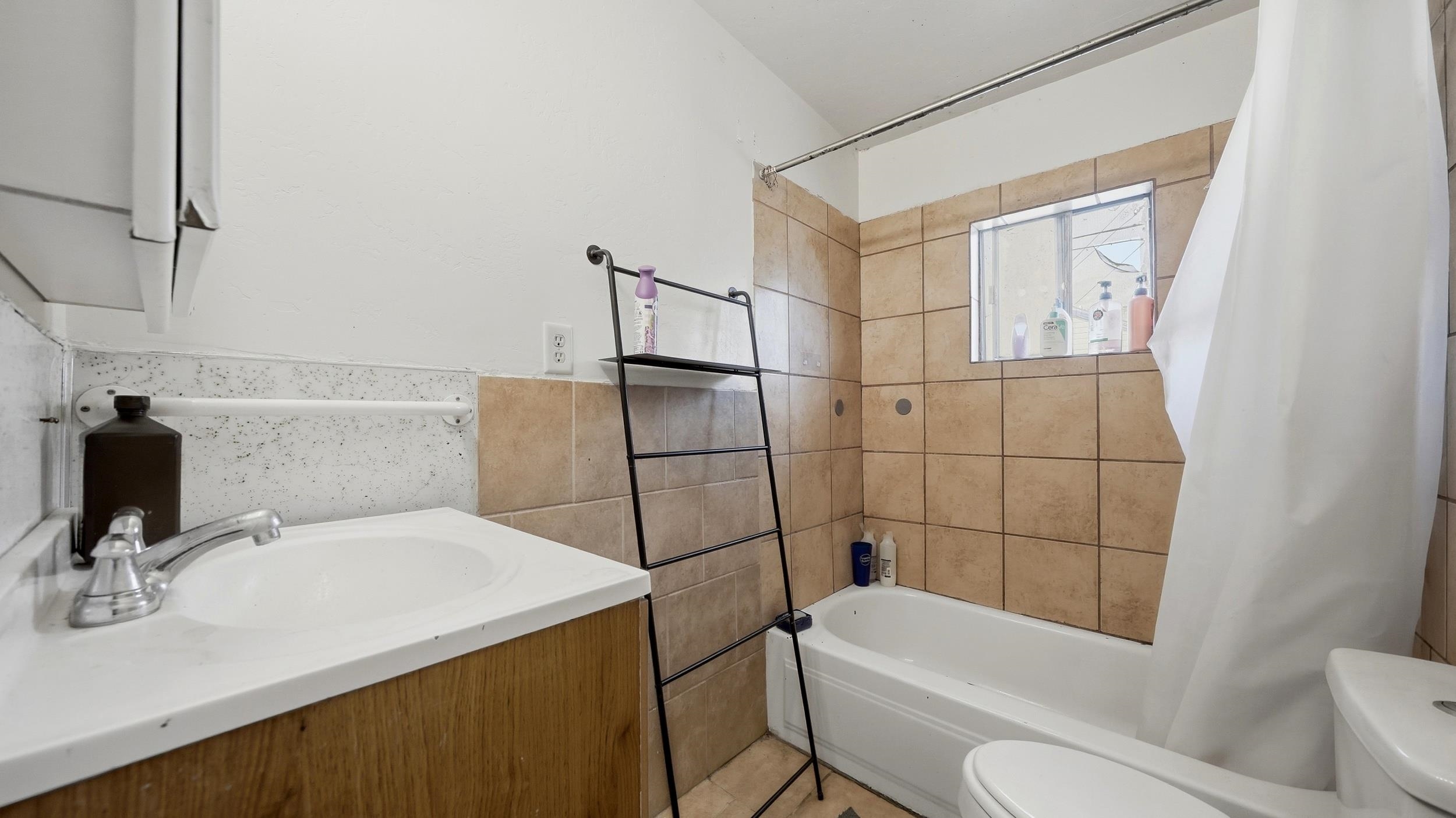 528 28 Road Property Photo 13