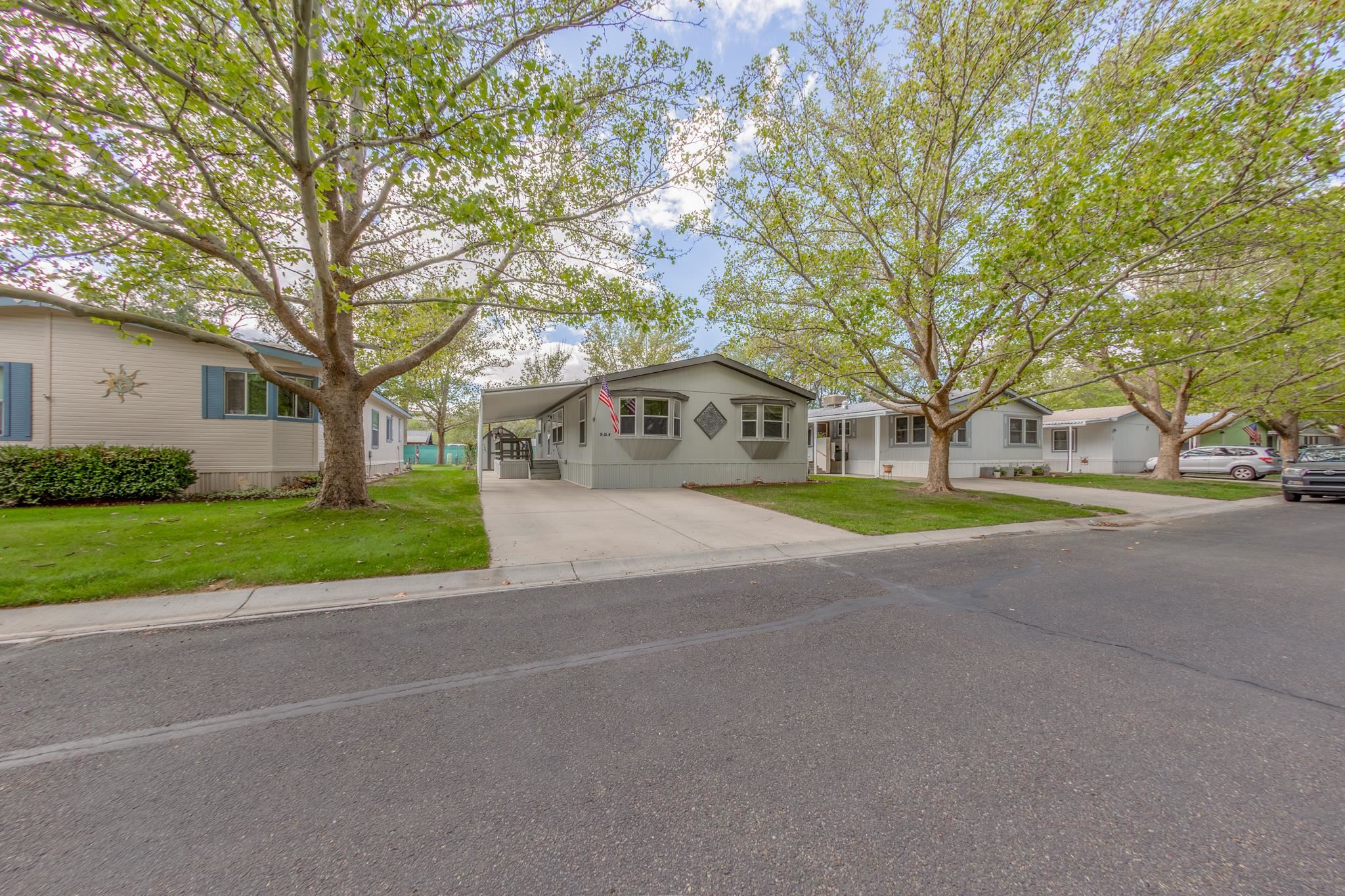 679 Brentwood Drive Property Photo 1