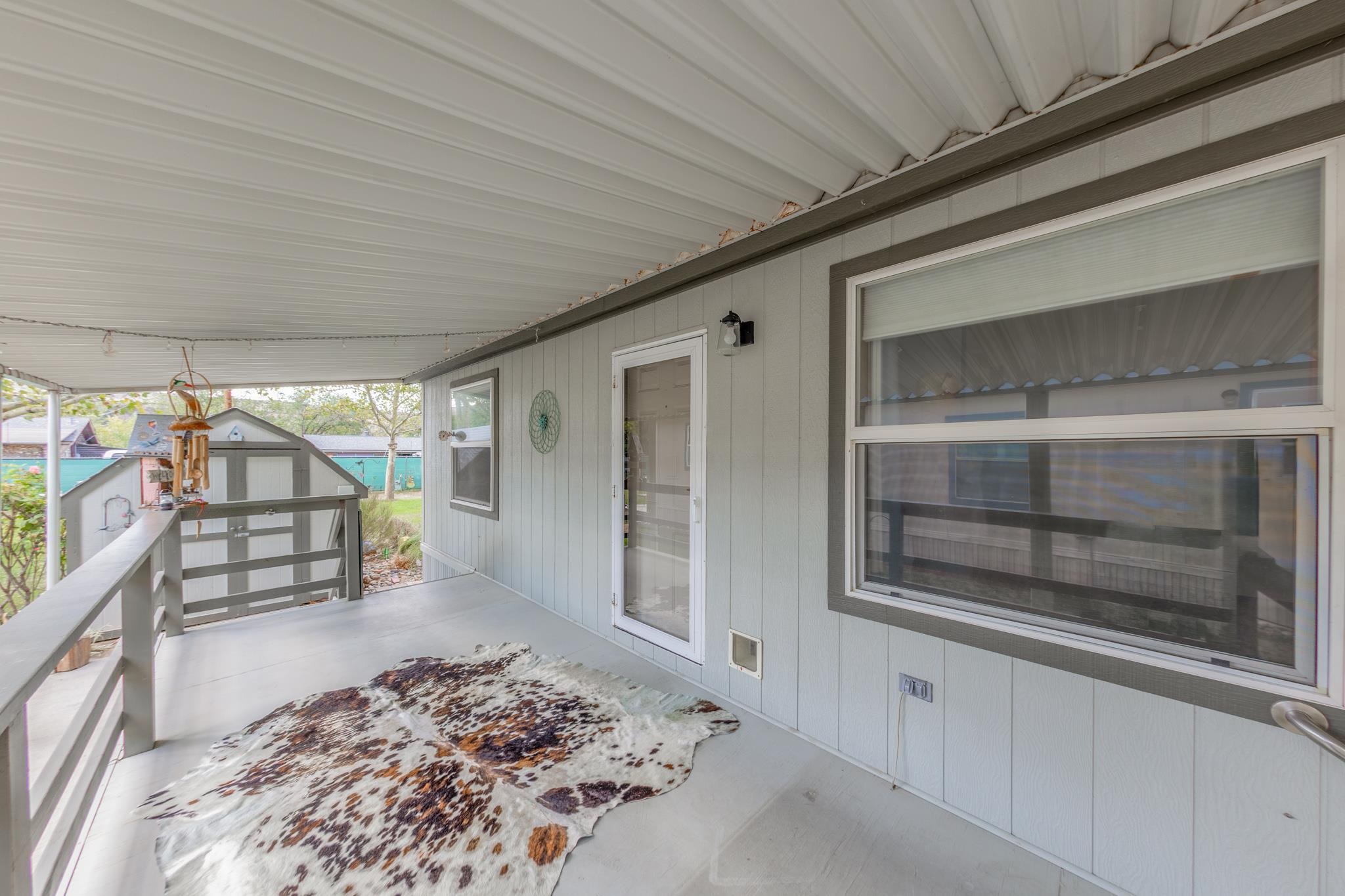 679 Brentwood Drive Property Photo 4