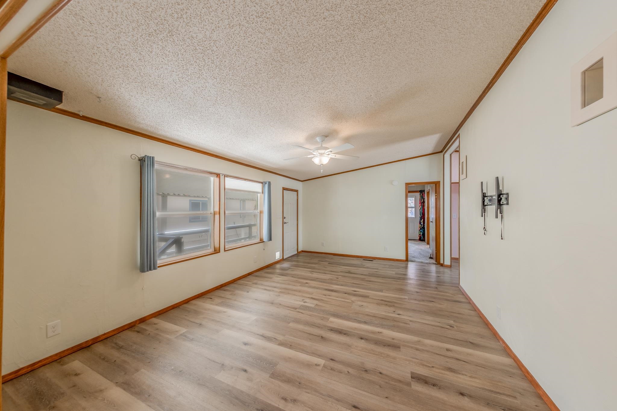 679 Brentwood Drive Property Photo 6