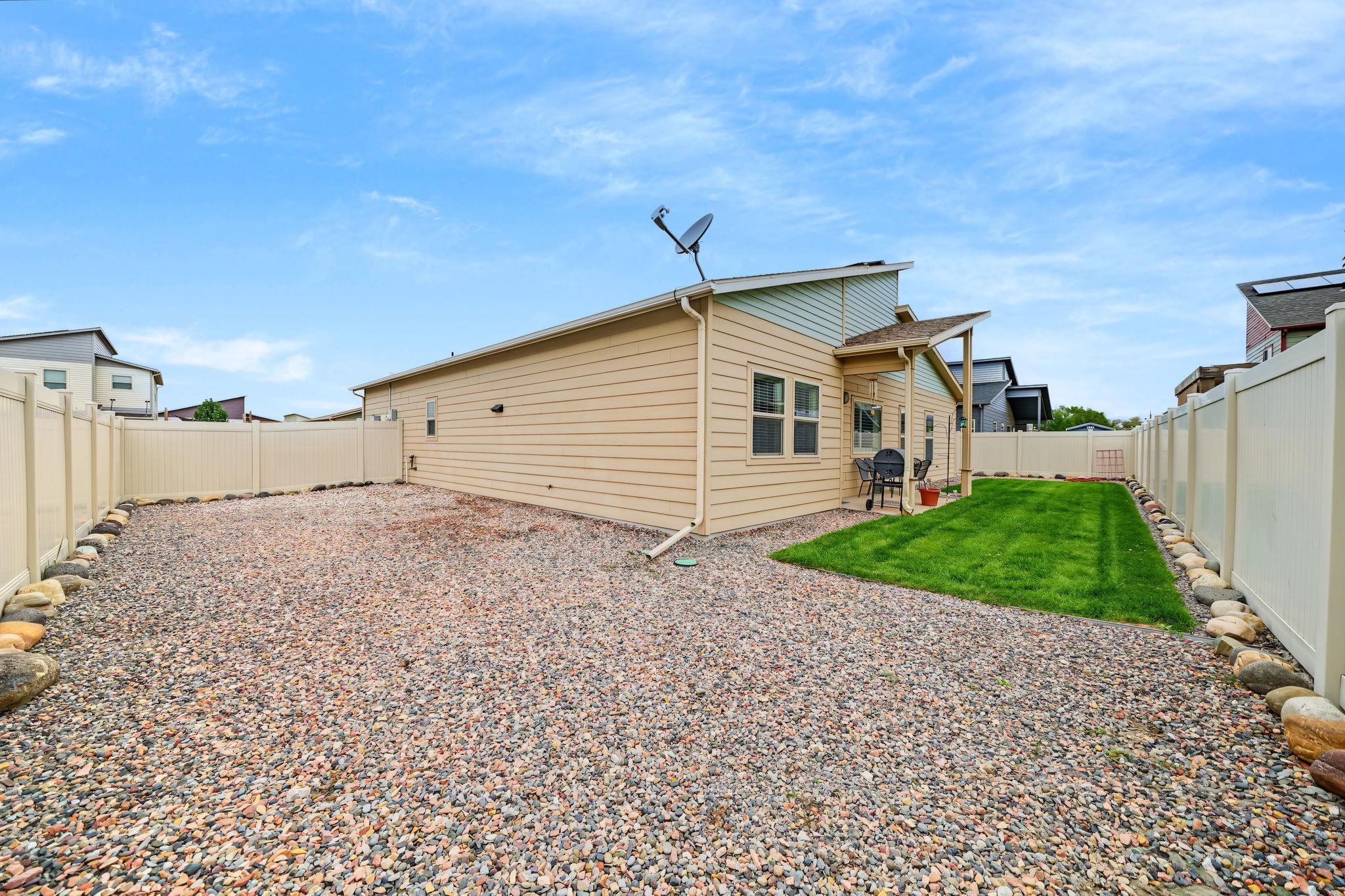 390 Blue River Drive Property Photo 27