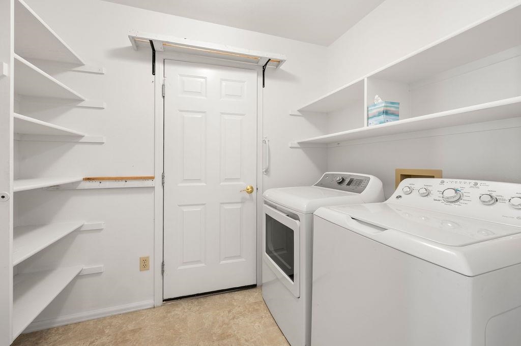 12 Rheims Court Property Photo 28