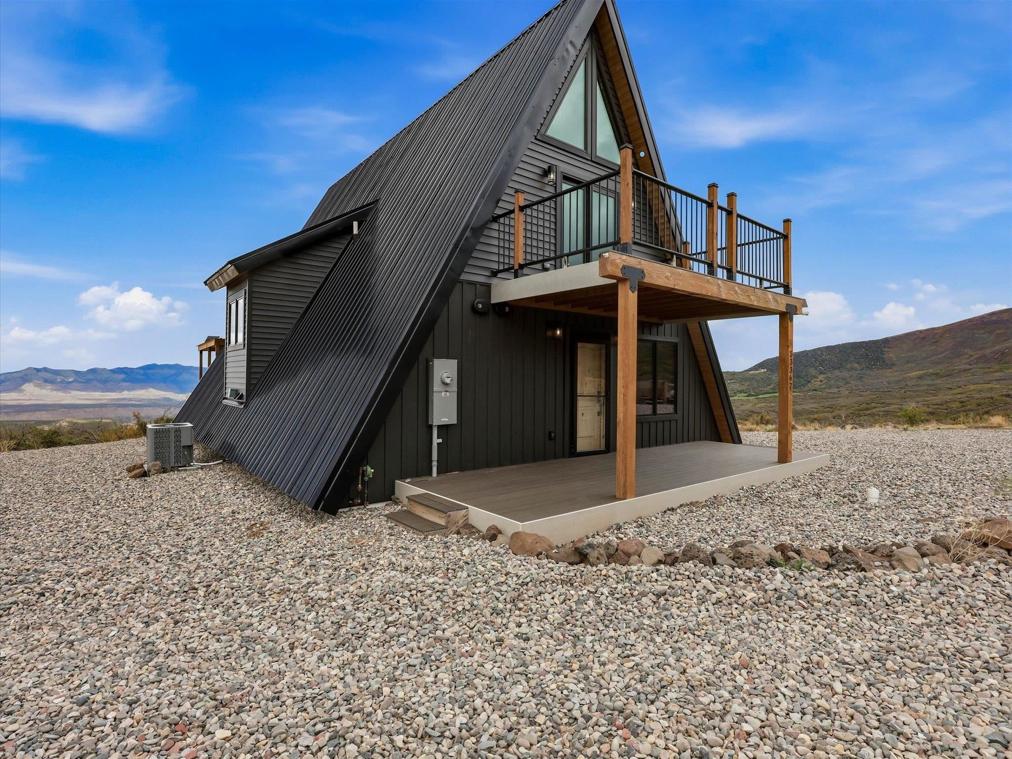 53367 Bull Basin Road Property Photo 1