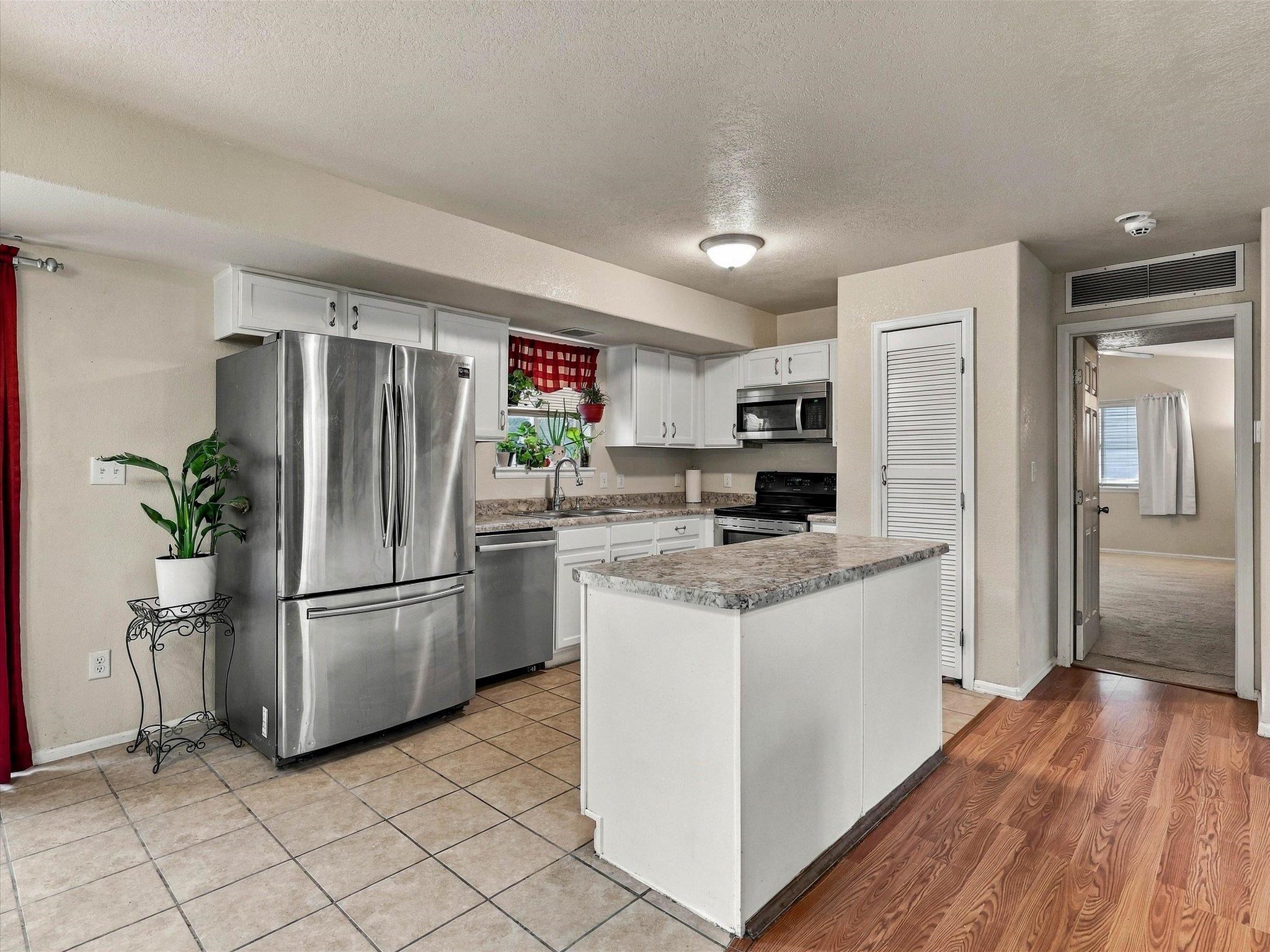 521 Purple Ash Circle Property Photo 11