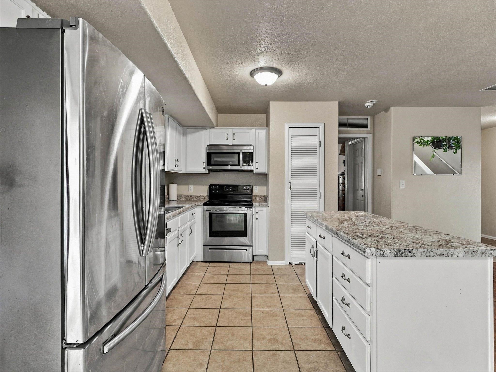 521 Purple Ash Circle Property Photo 13