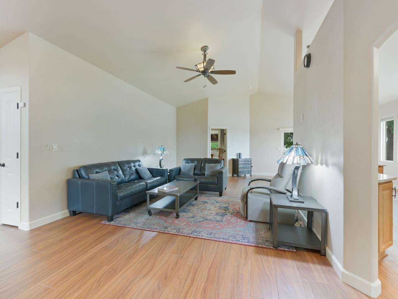 2977 Fairway View Drive Property Photo 7