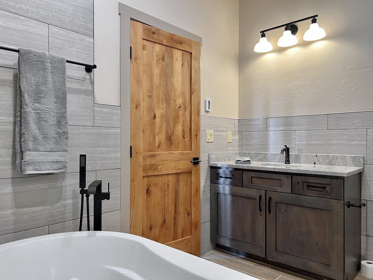 2019 I Road Property Photo 18