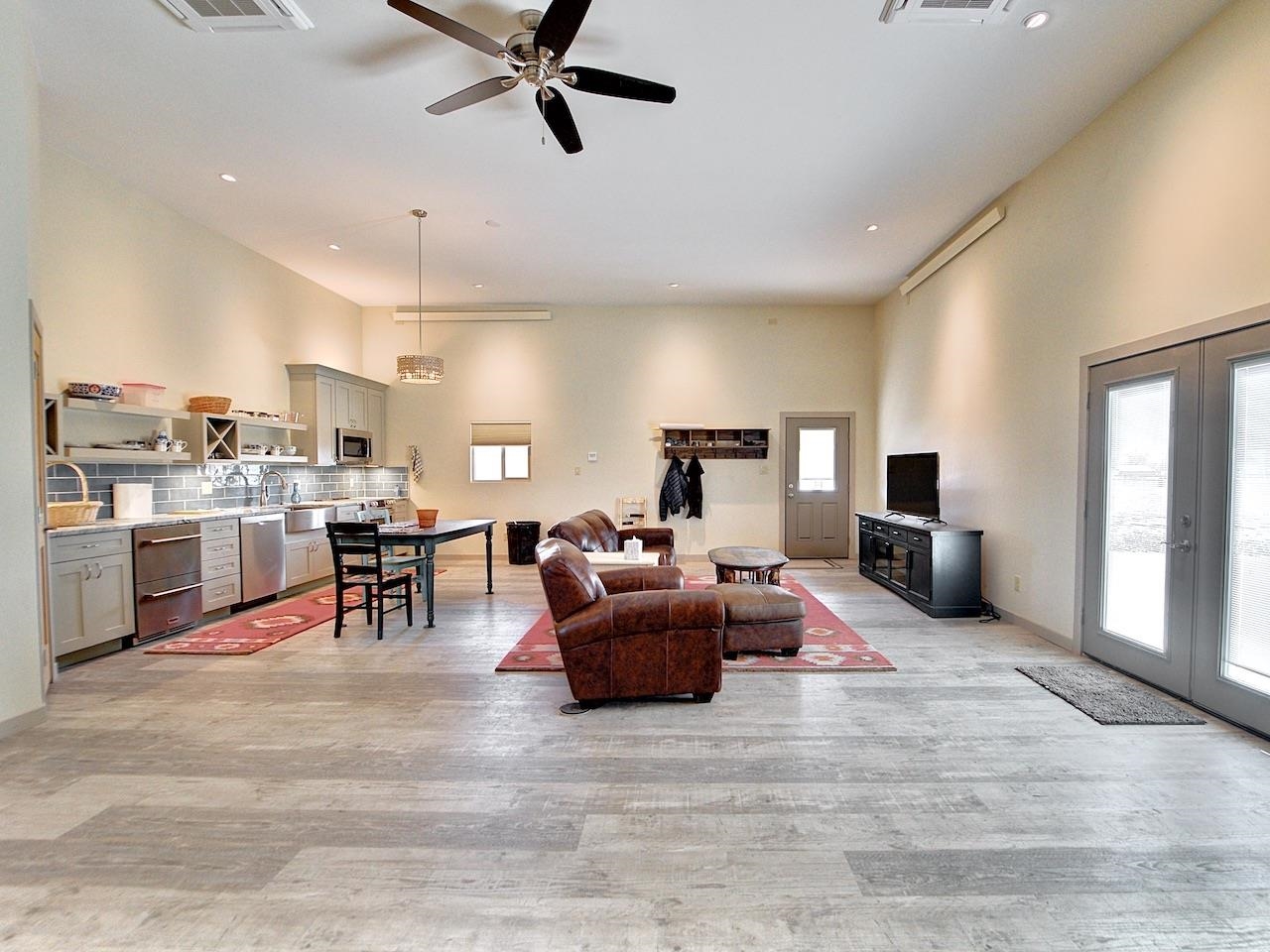 2019 I Road Property Photo 26