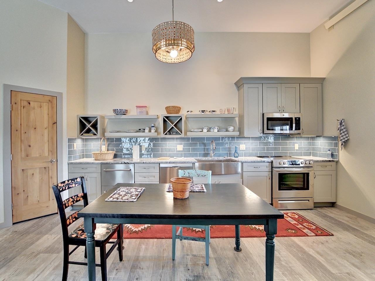 2019 I Road Property Photo 27
