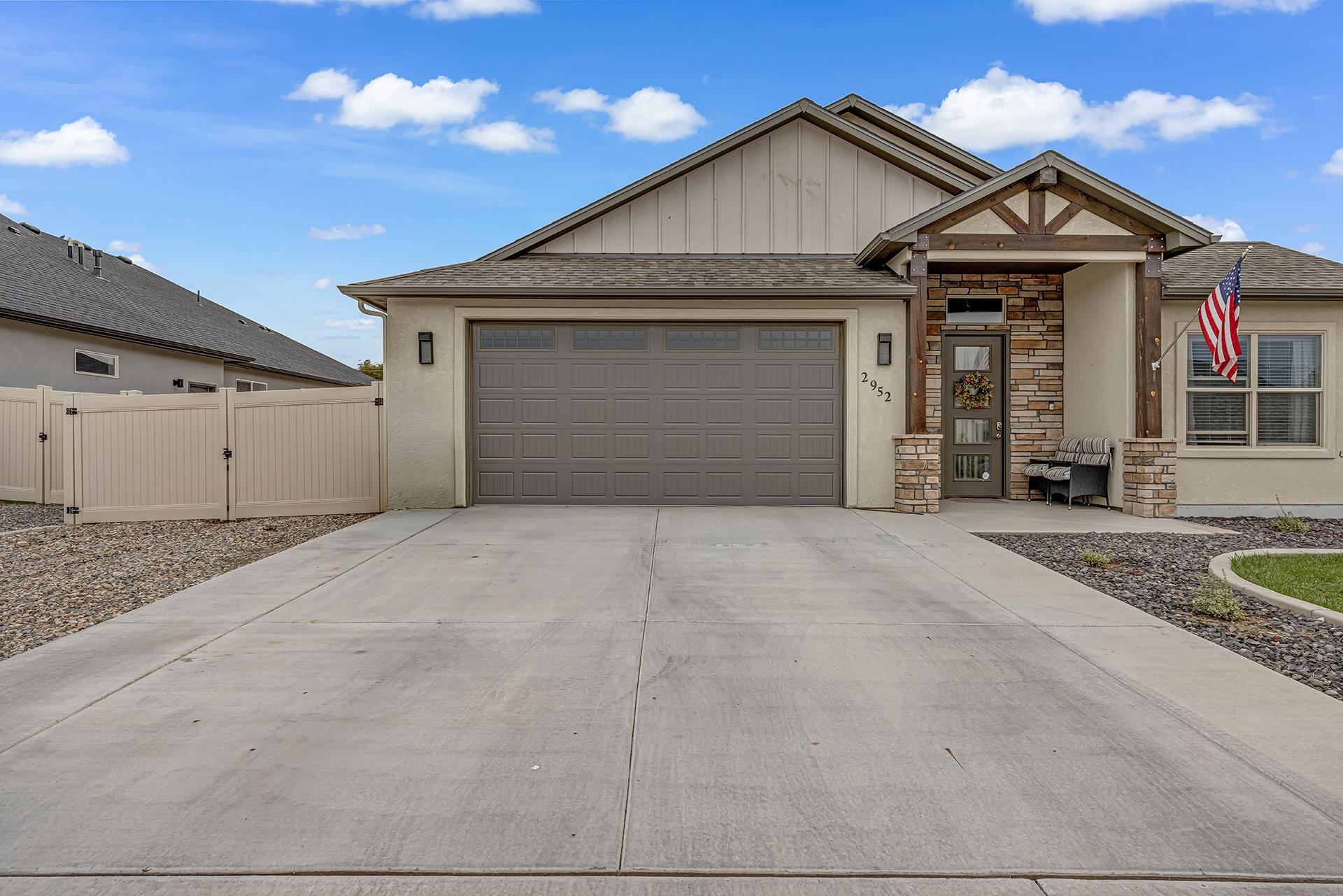 2952 Heron Drive Property Photo 5