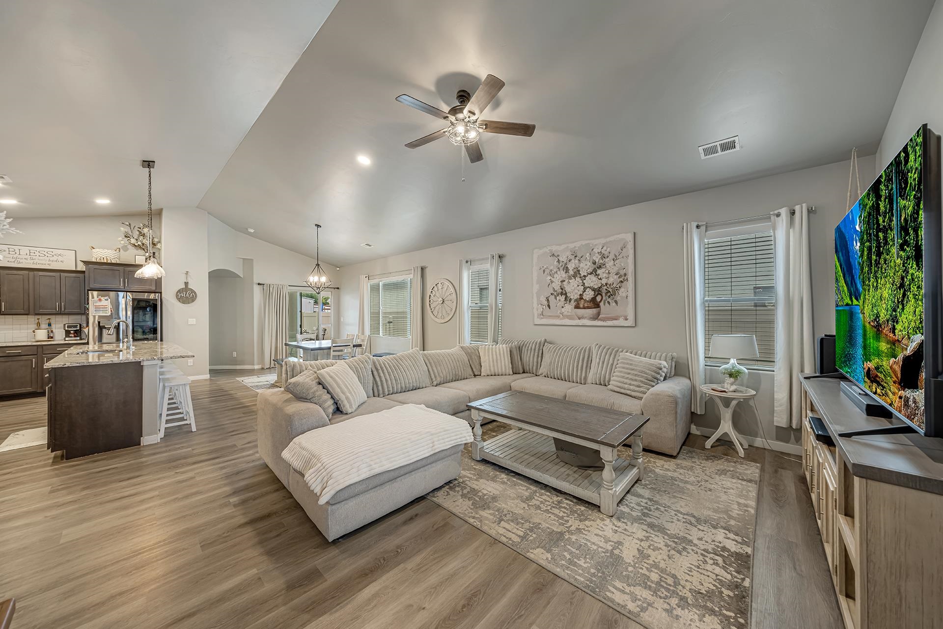 2952 Heron Drive Property Photo 11