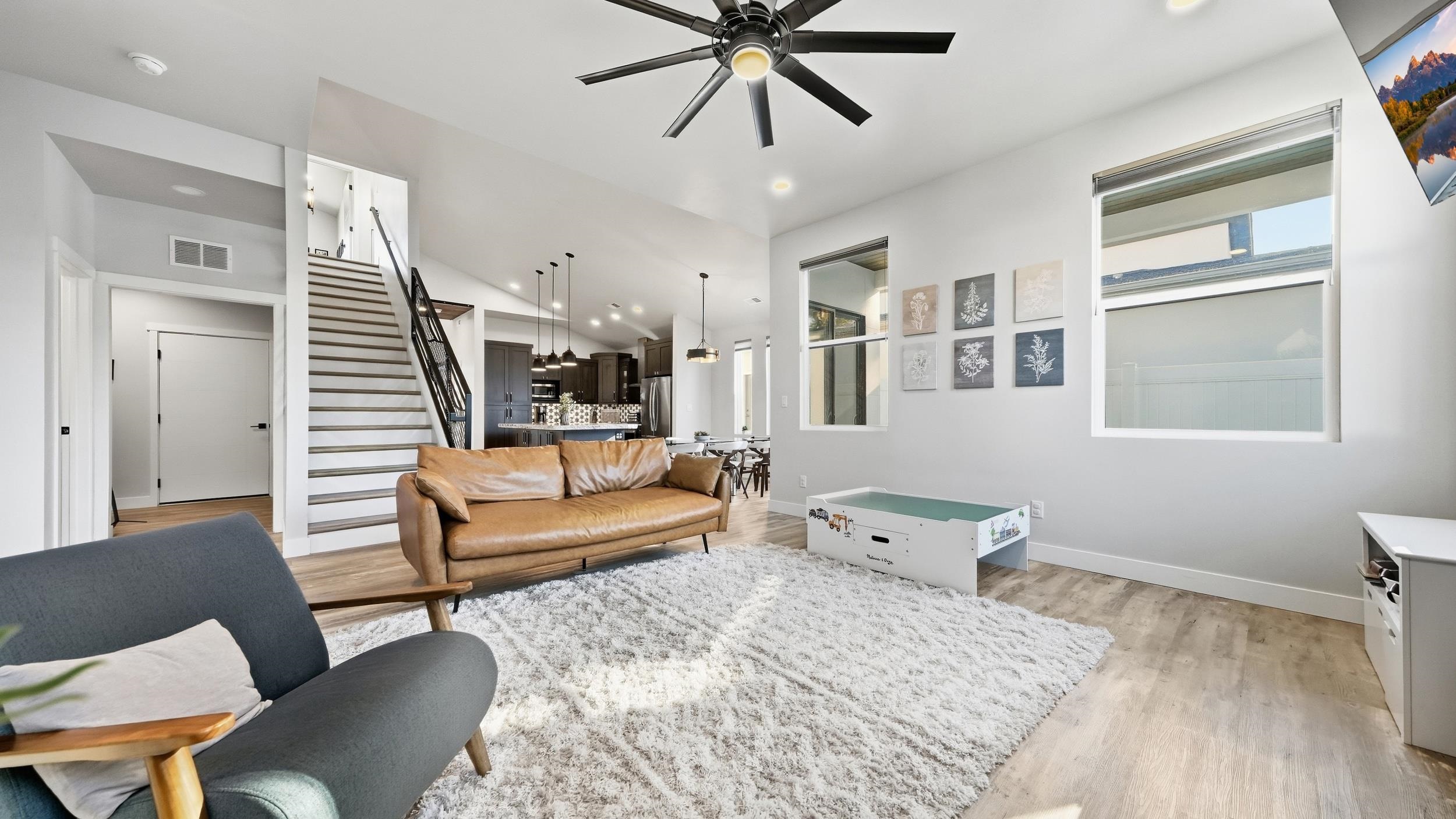 2457 Garden Road Property Photo 6