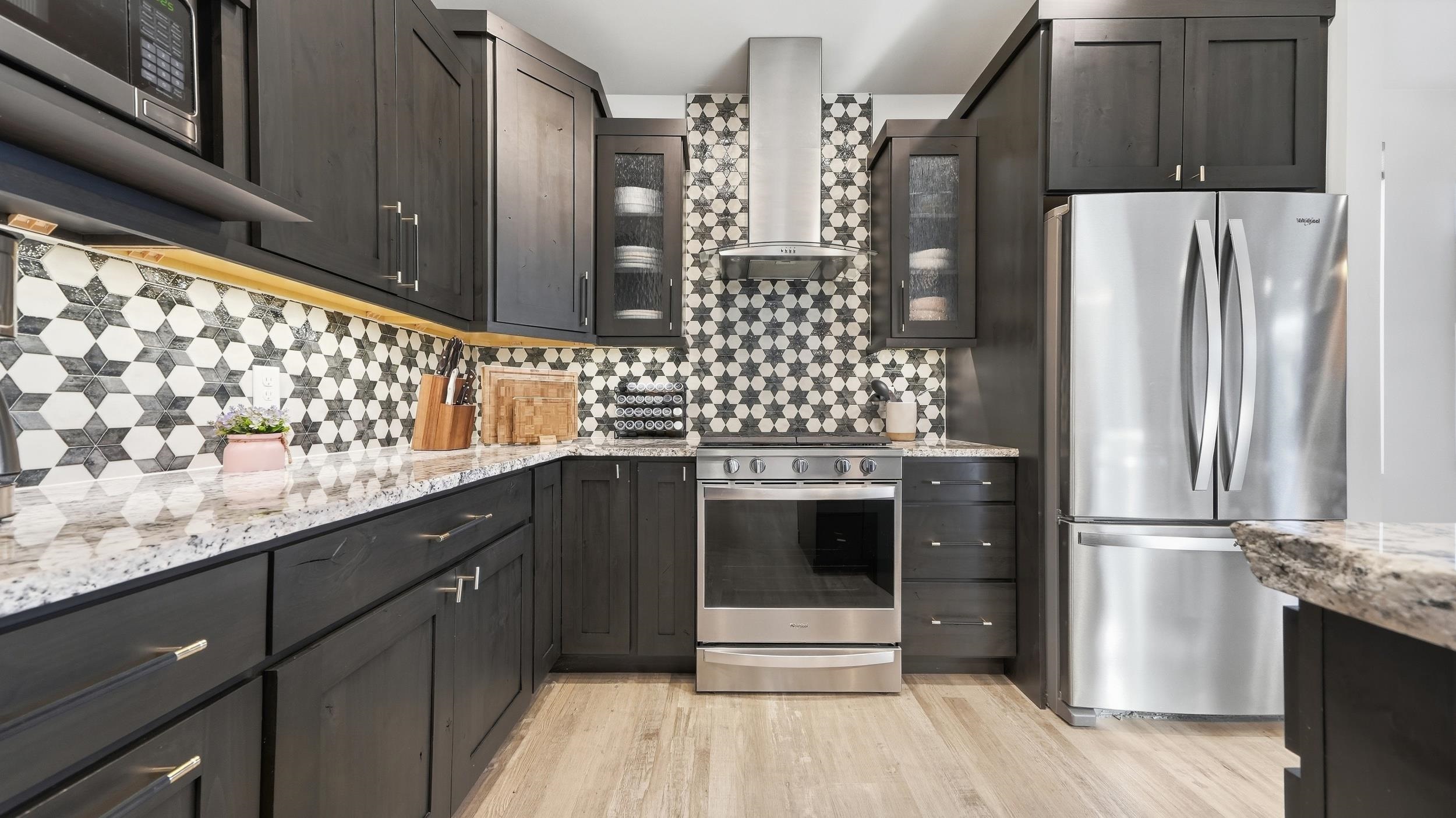 2457 Garden Road Property Photo 9