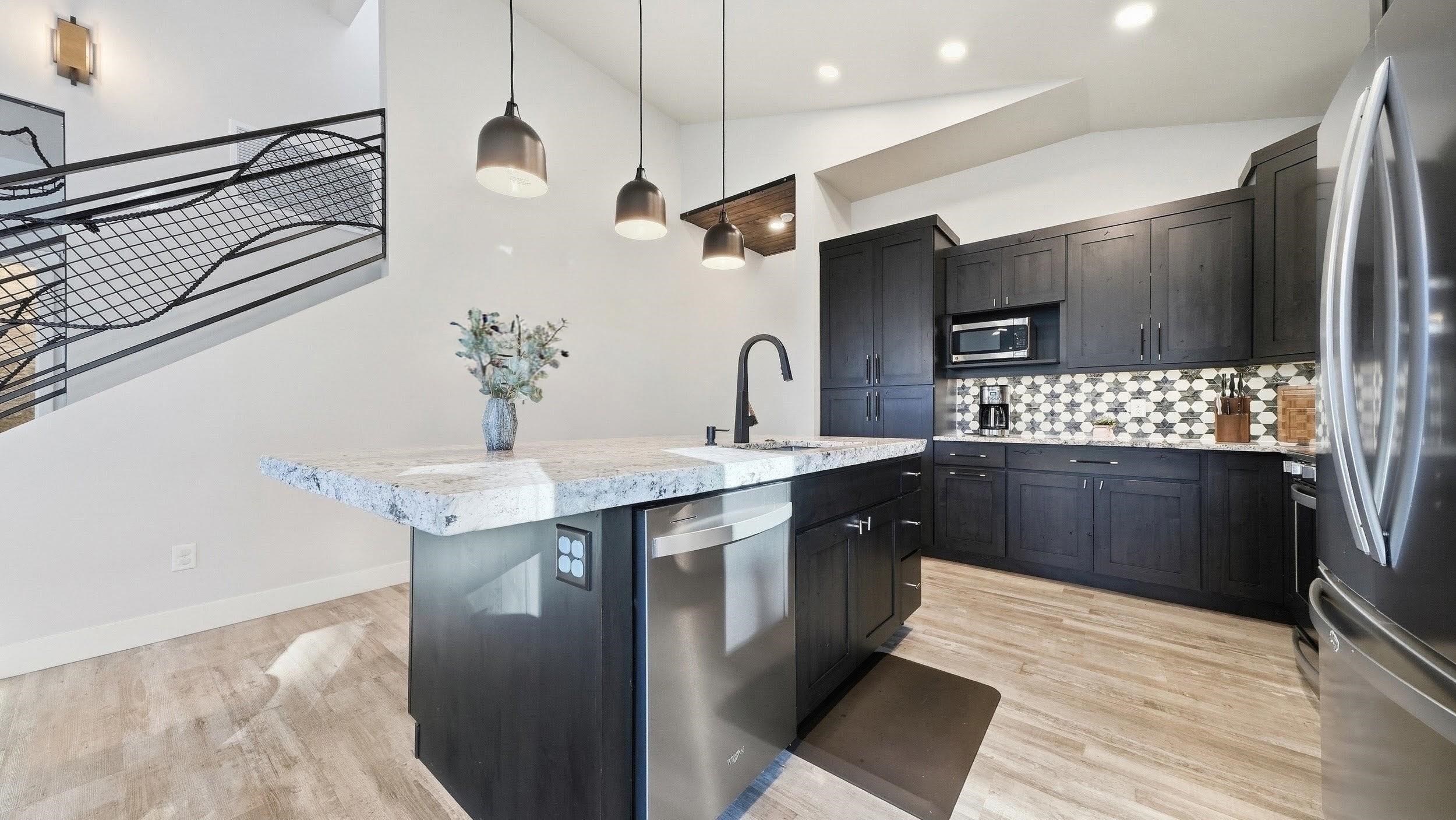 2457 Garden Road Property Photo 11