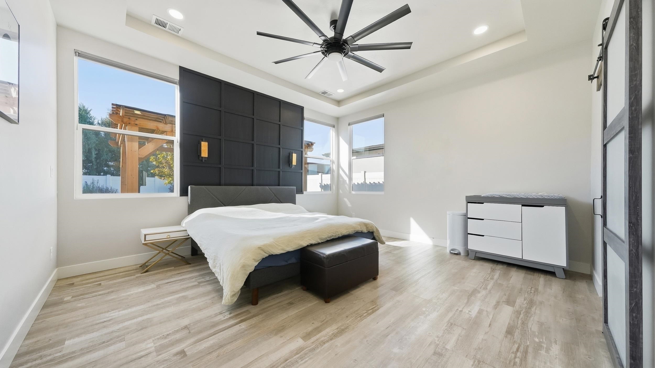 2457 Garden Road Property Photo 13