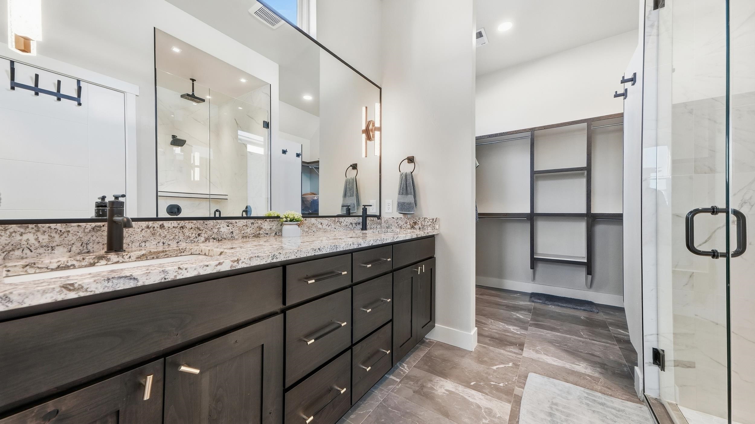 2457 Garden Road Property Photo 16