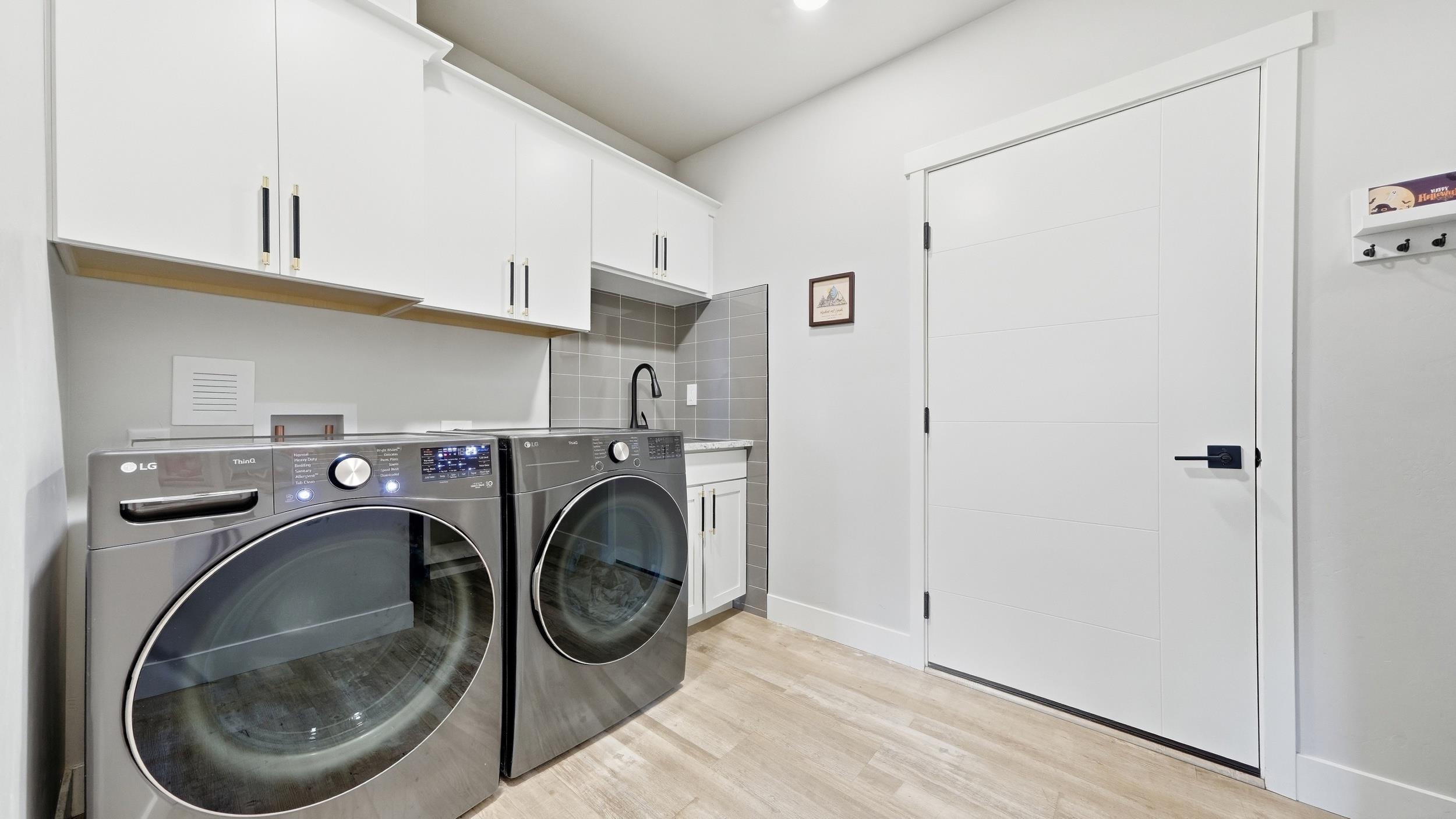 2457 Garden Road Property Photo 26