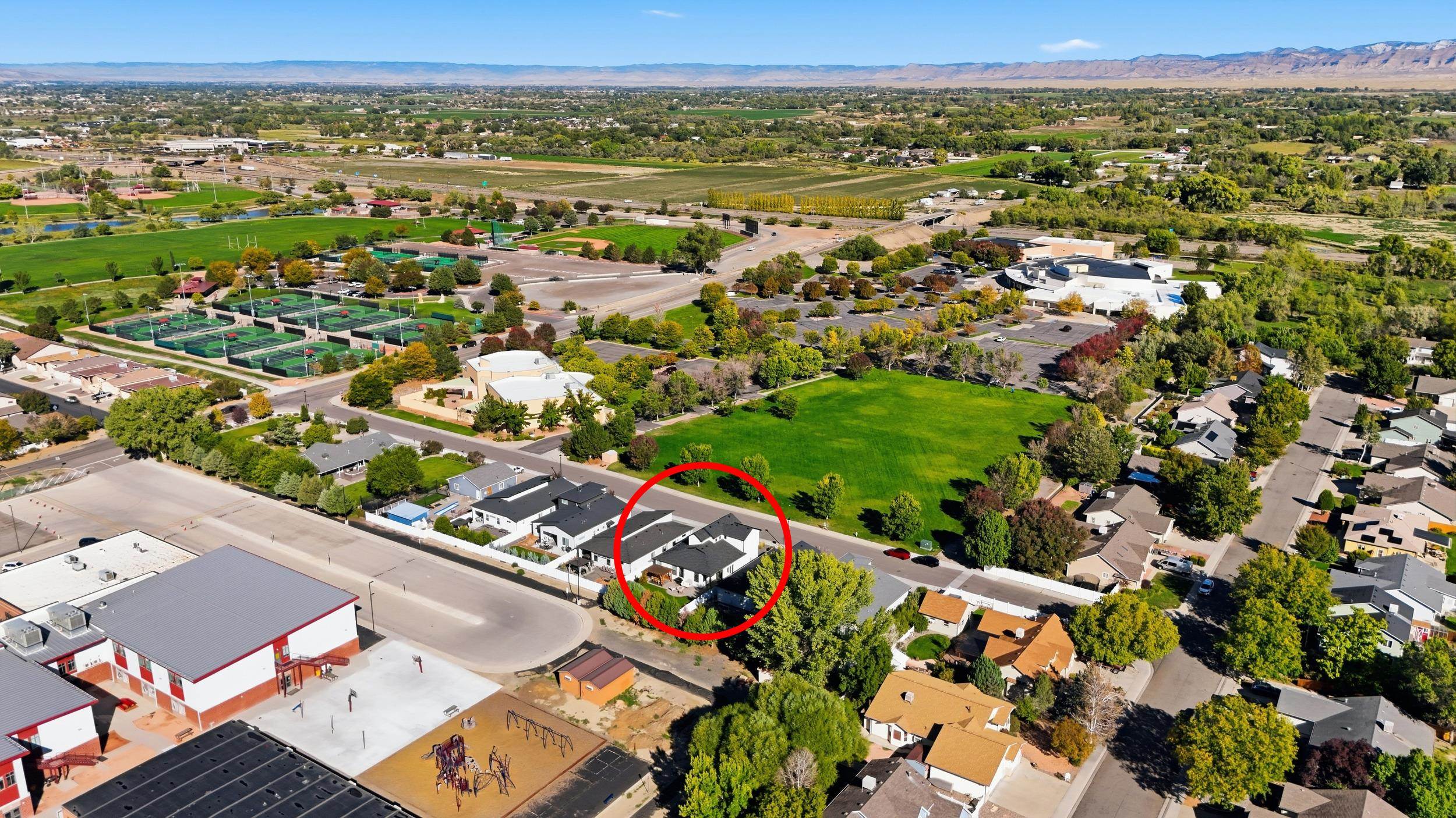 2457 Garden Road Property Photo 31