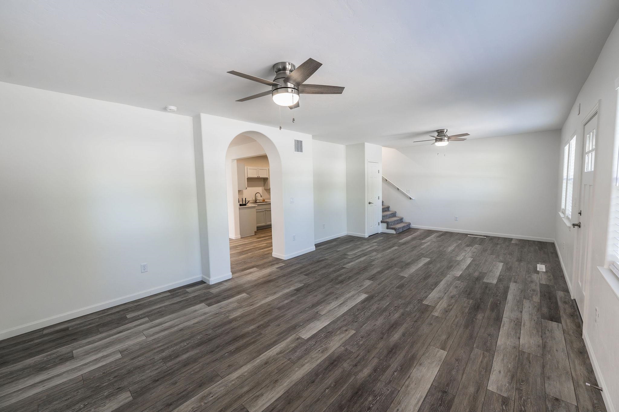 1137 Gunnison Avenue Property Photo 2