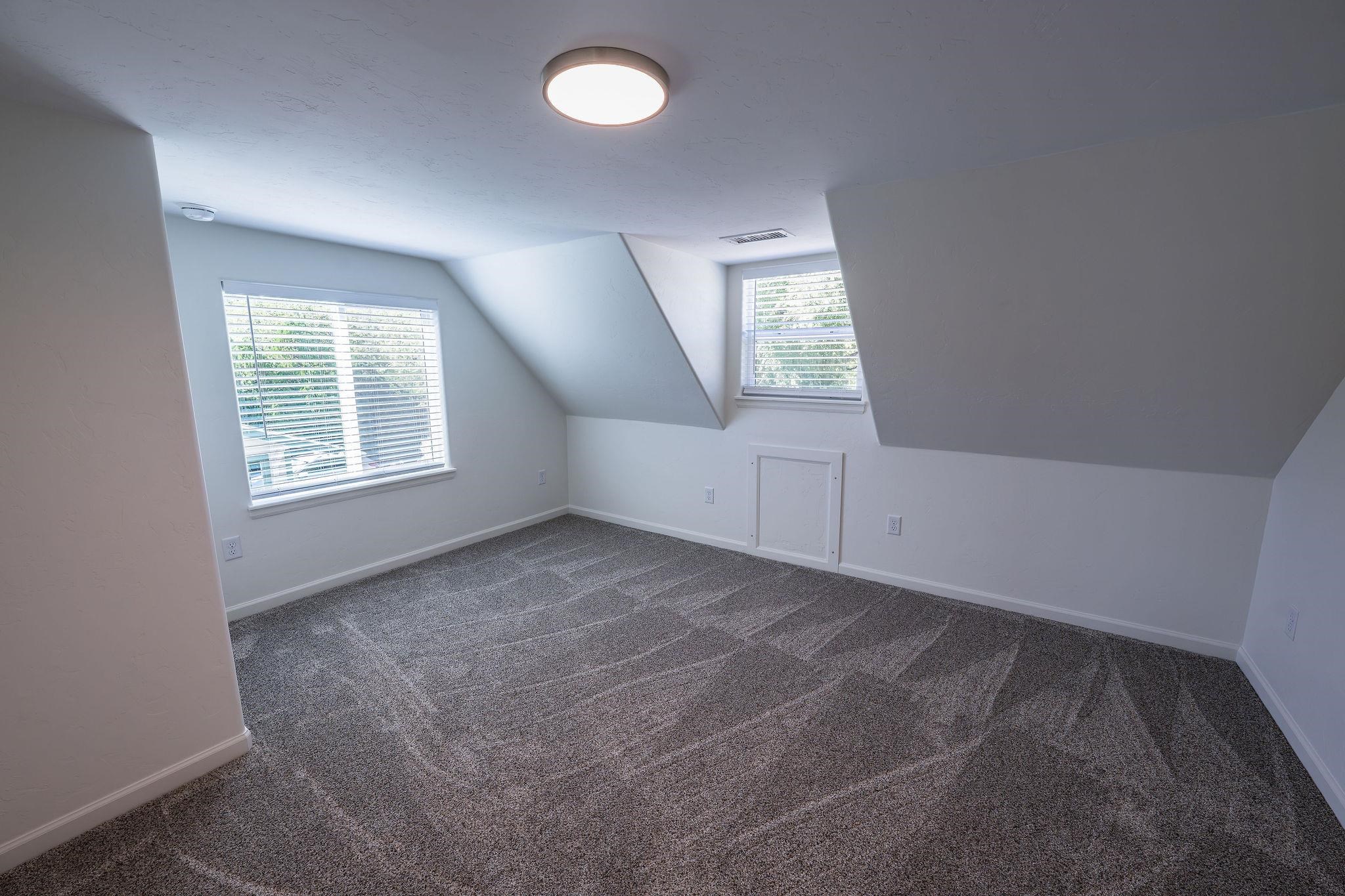 1137 Gunnison Avenue Property Photo 13
