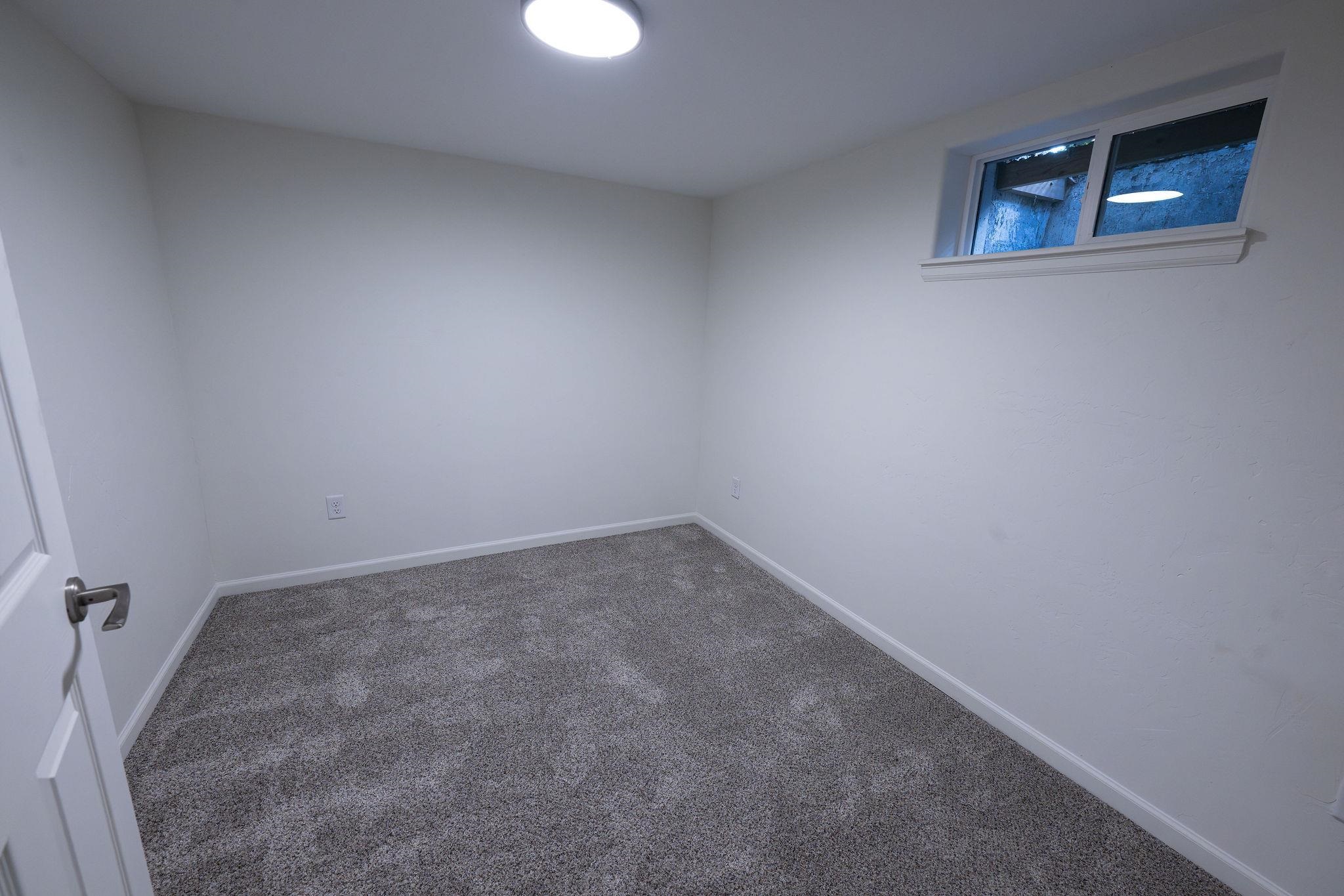 1137 Gunnison Avenue Property Photo 18