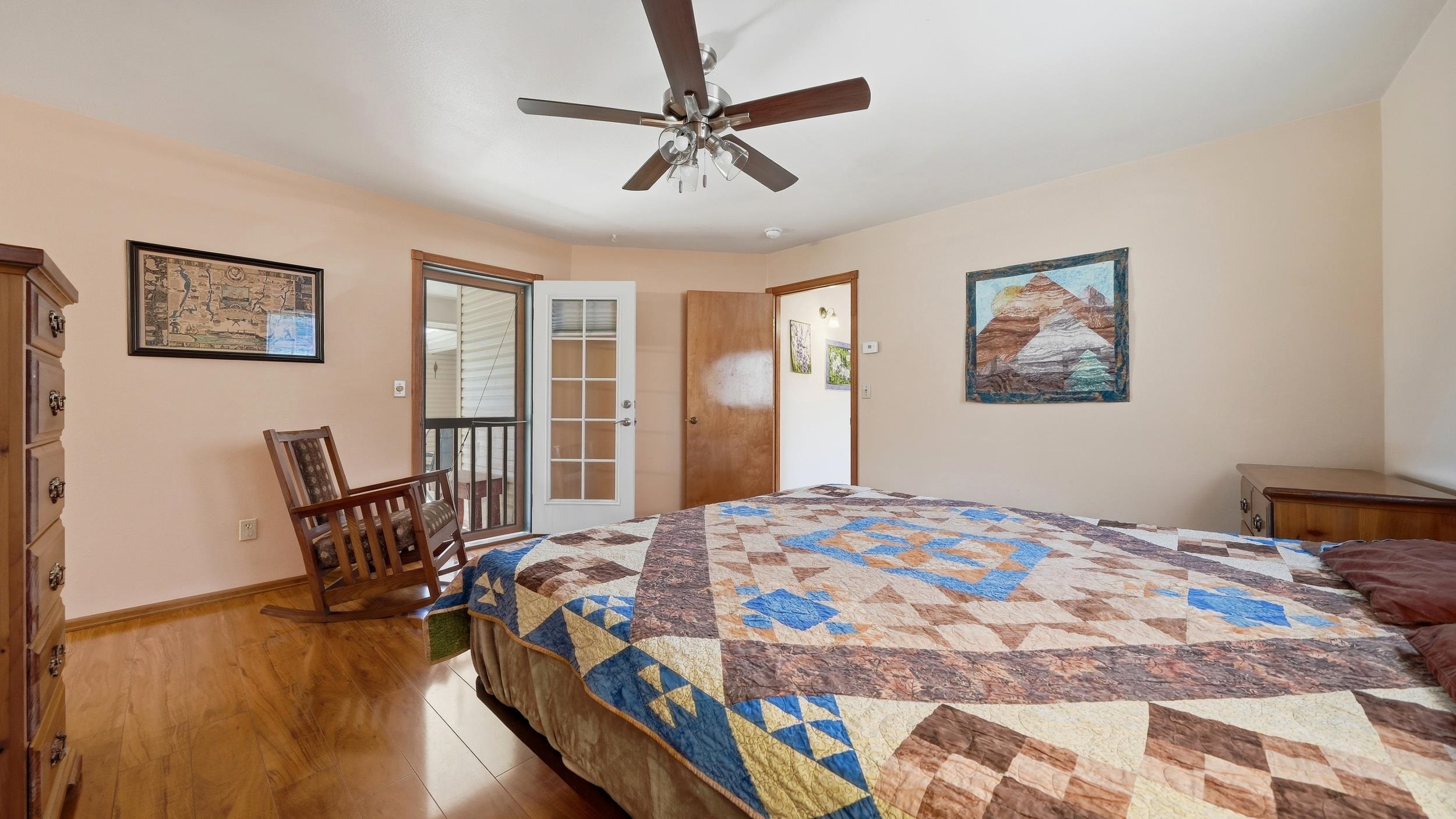 686 Pear Drive Property Photo 16
