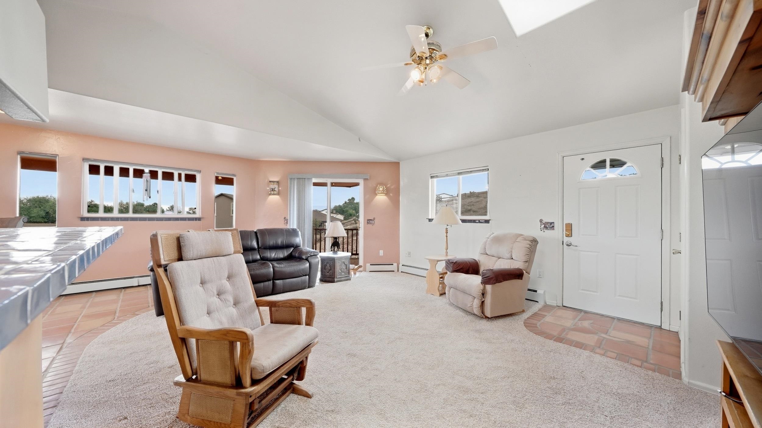 2208 Mudgett Street Property Photo 13