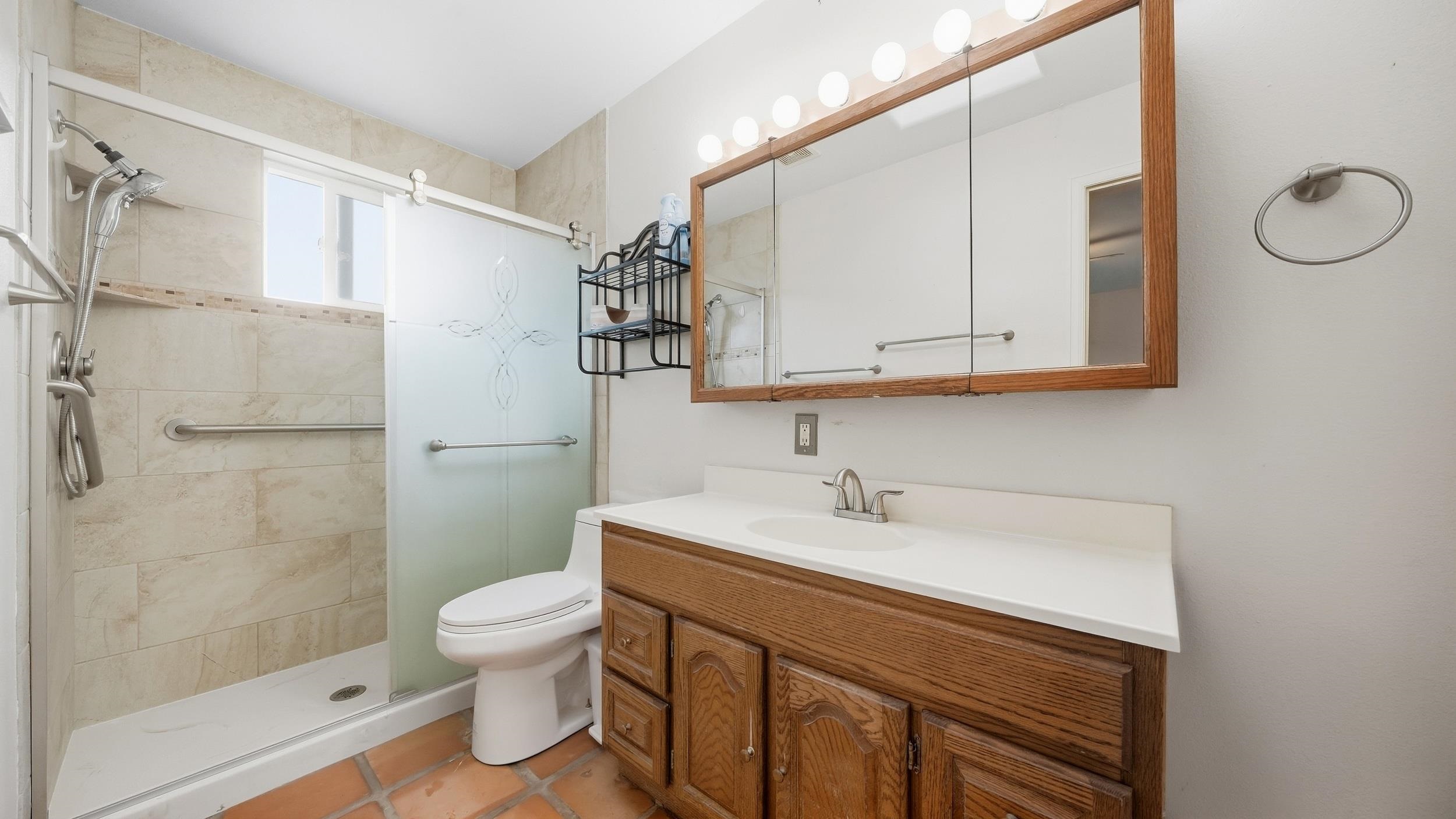 2208 Mudgett Street Property Photo 16