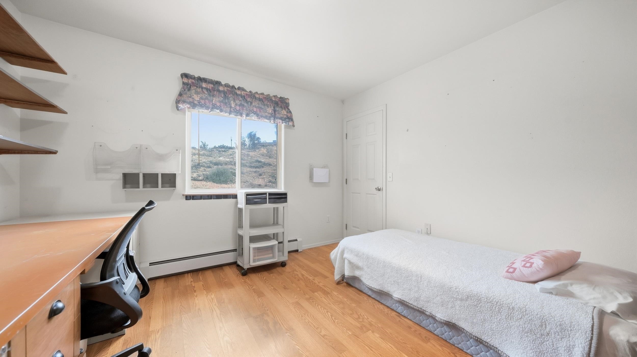 2208 Mudgett Street Property Photo 17