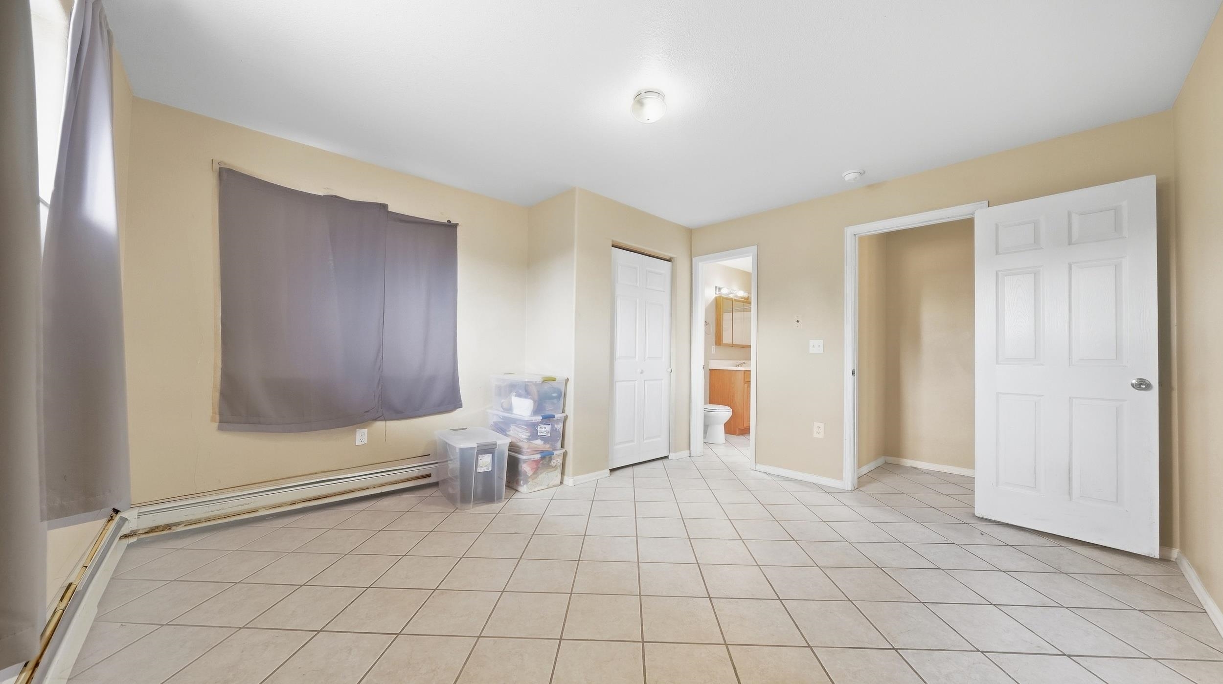 2208 Mudgett Street Property Photo 32