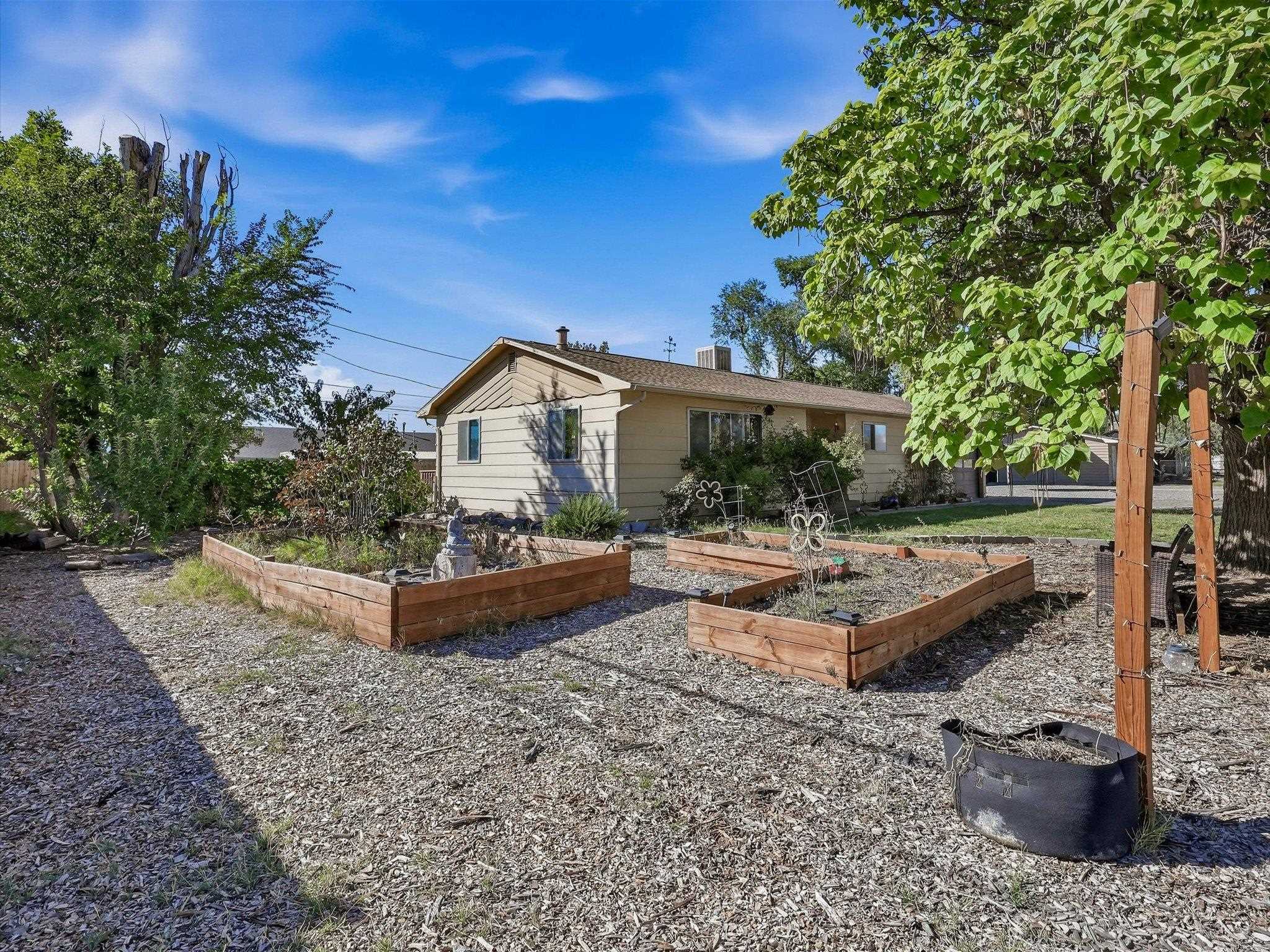 251 Village Lane Property Photo 37