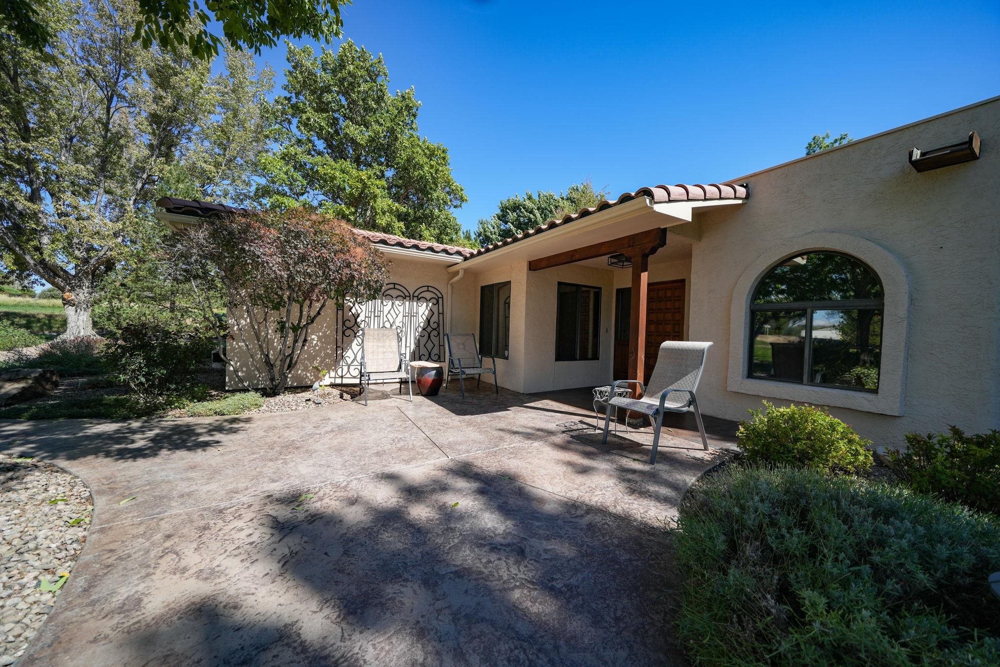 852 24 1/2 Road Property Photo 5