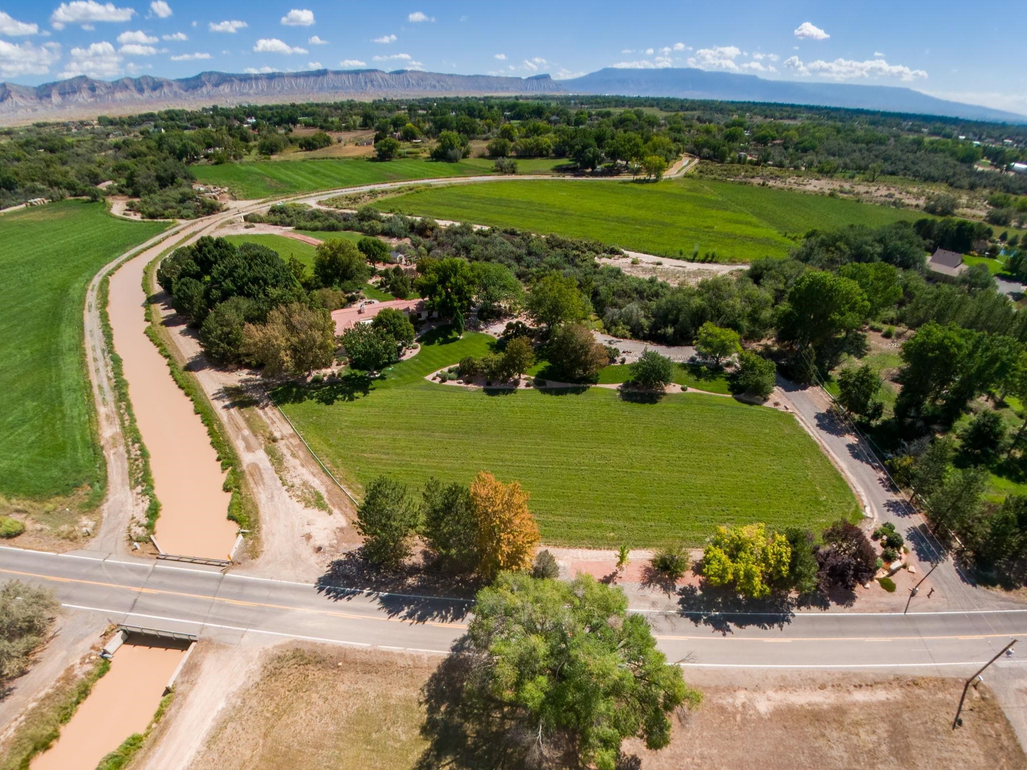 852 24 1/2 Road Property Photo 40