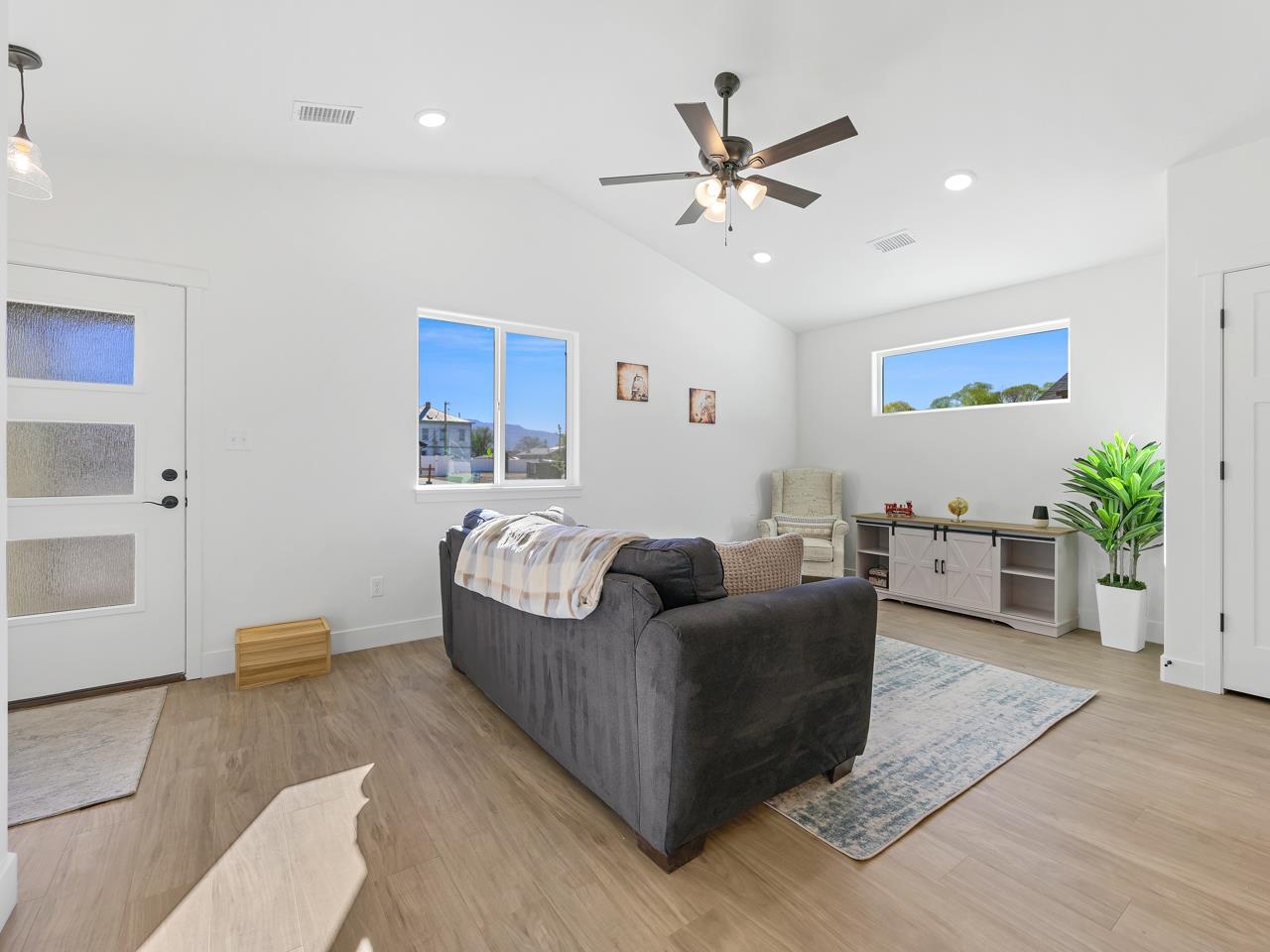 3235 Orson Court Property Photo 4